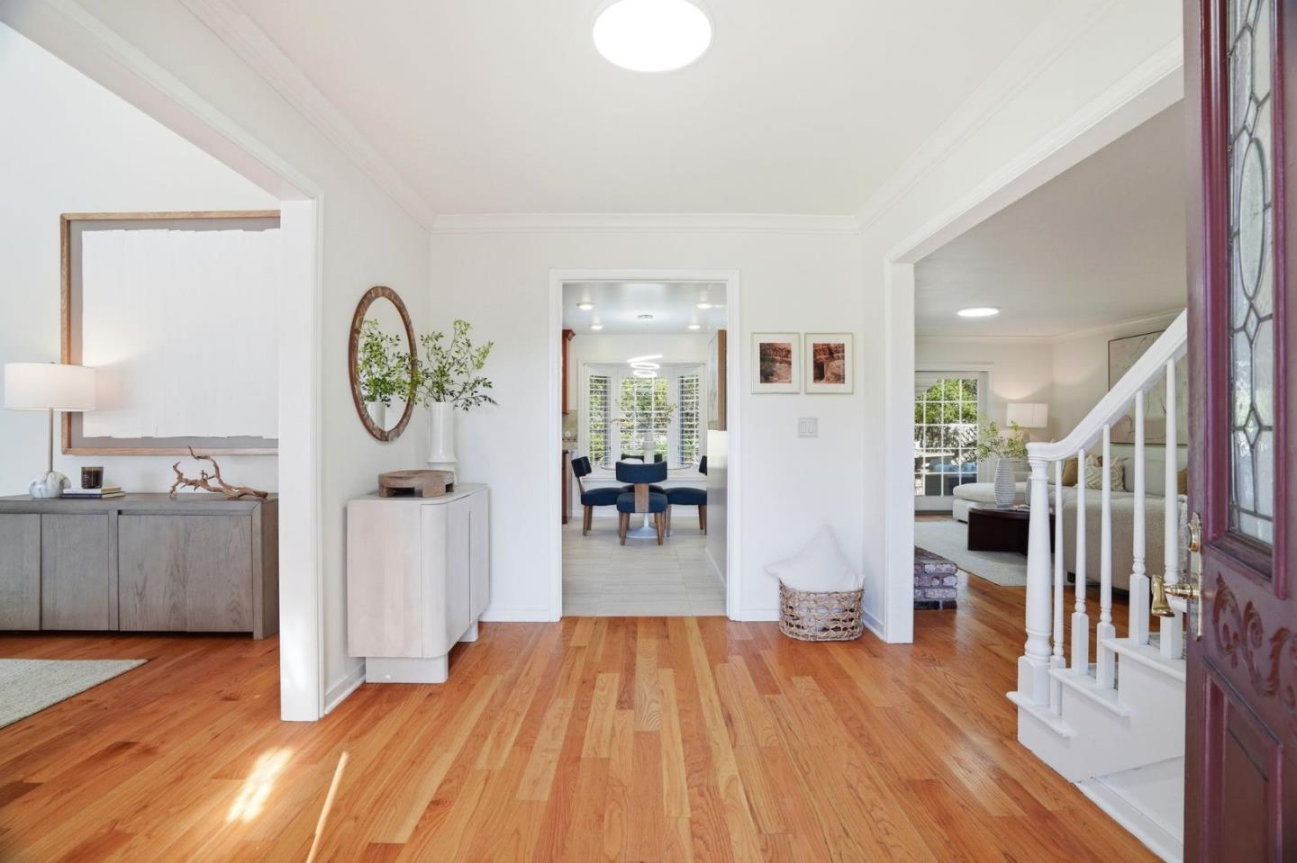 Detail Gallery Image 4 of 53 For 1315 Bright Oaks Ct, Los Altos,  CA 94024 - 5 Beds | 3 Baths