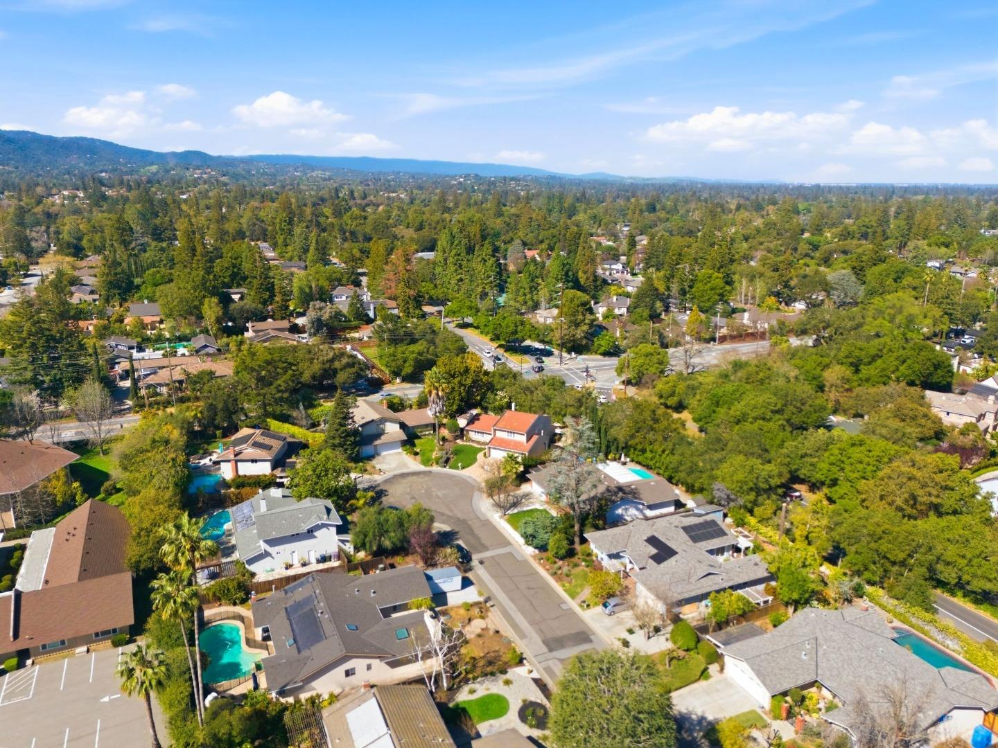 Detail Gallery Image 50 of 53 For 1315 Bright Oaks Ct, Los Altos,  CA 94024 - 5 Beds | 3 Baths