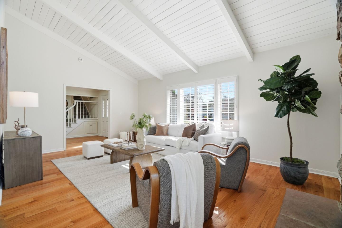 Detail Gallery Image 6 of 53 For 1315 Bright Oaks Ct, Los Altos,  CA 94024 - 5 Beds | 3 Baths