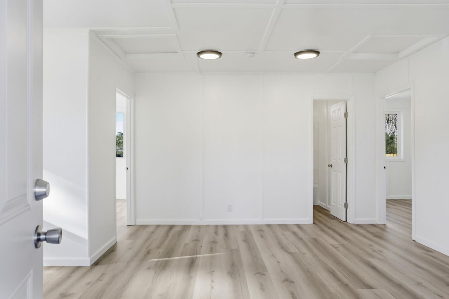 Detail Gallery Image 12 of 28 For 3110 Airline Hwy, Hollister,  CA 95023 - 2 Beds | 2 Baths