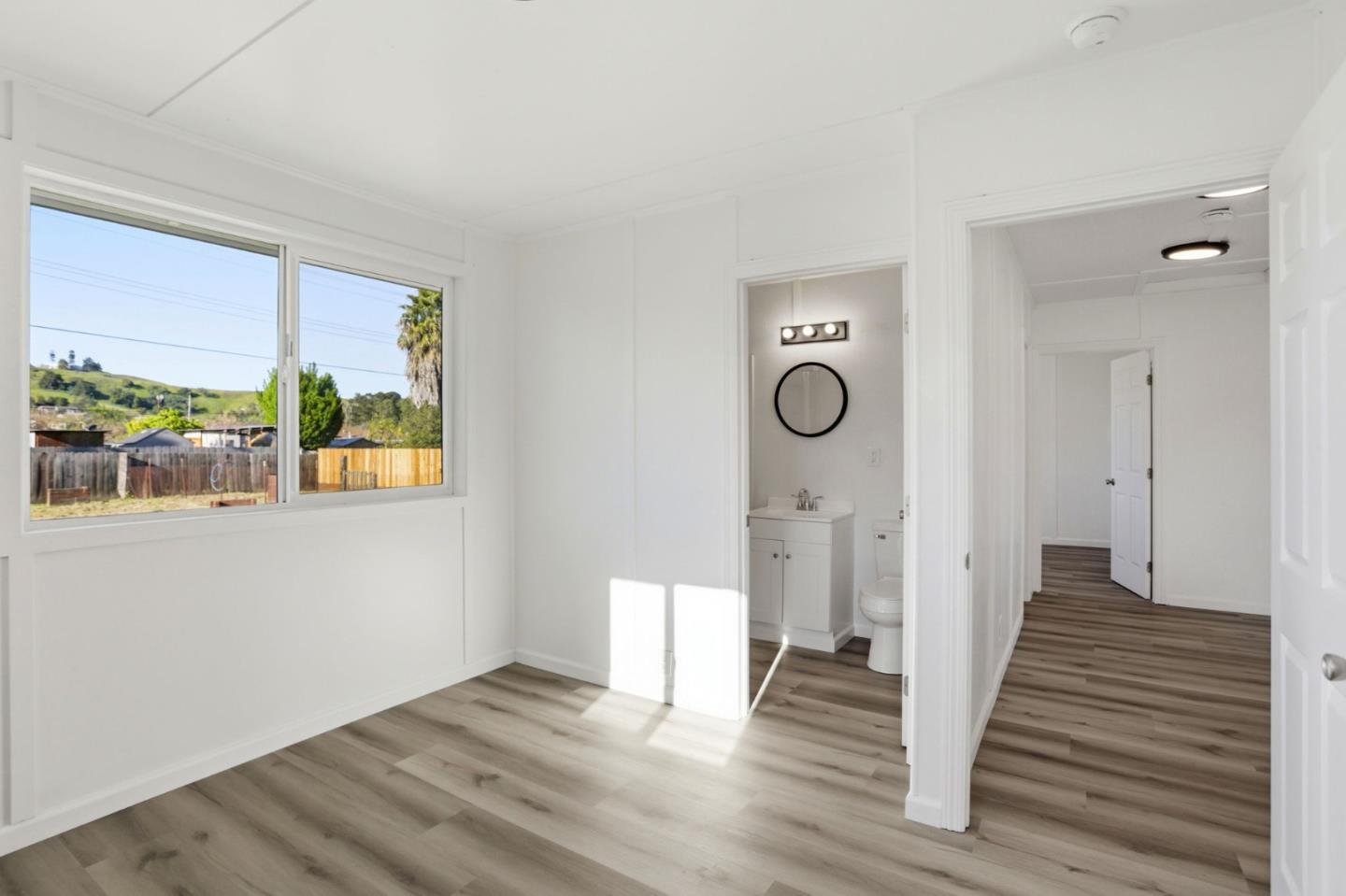 Detail Gallery Image 20 of 28 For 3110 Airline Hwy, Hollister,  CA 95023 - 2 Beds | 2 Baths