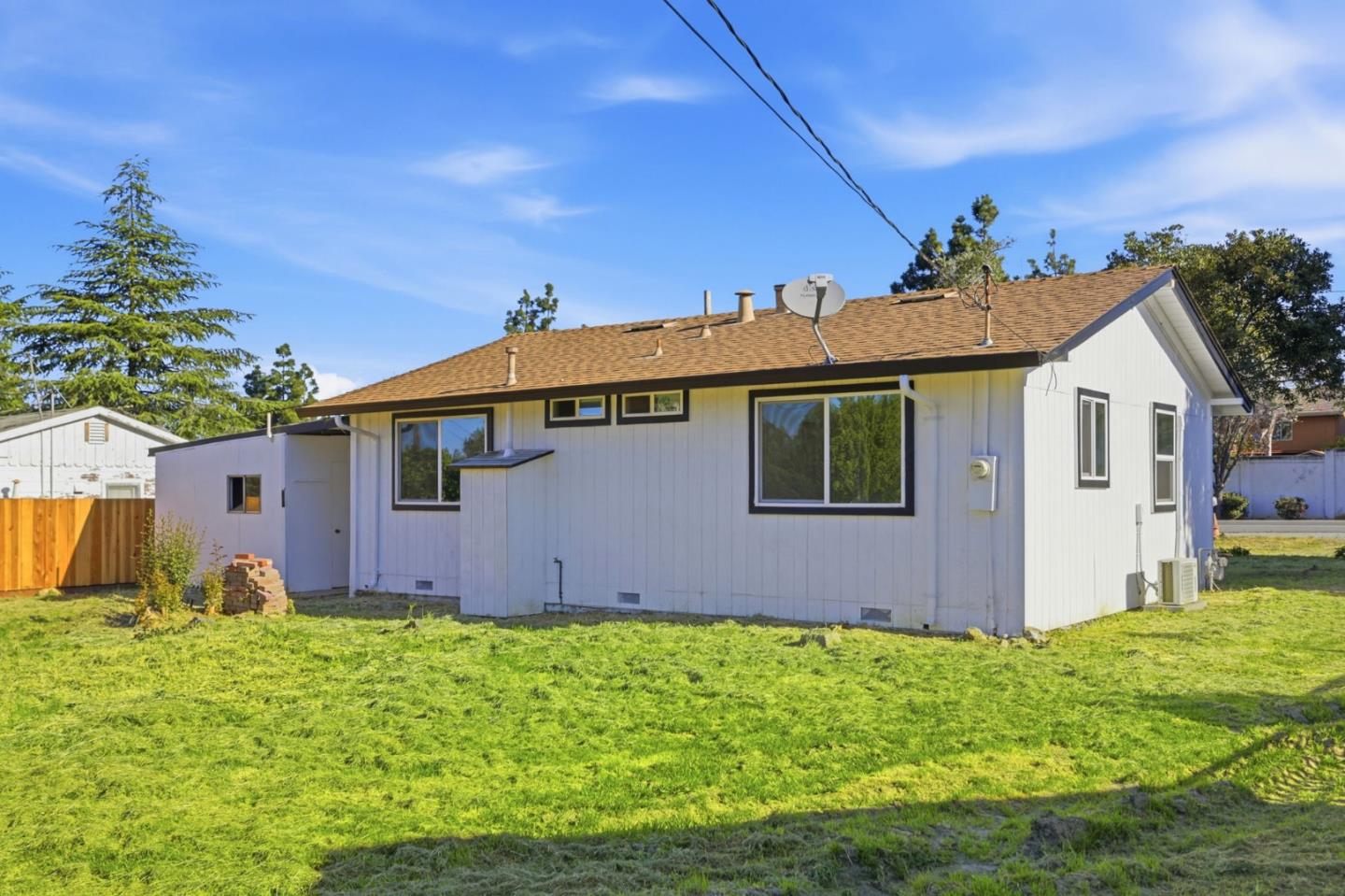 Detail Gallery Image 25 of 28 For 3110 Airline Hwy, Hollister,  CA 95023 - 2 Beds | 2 Baths