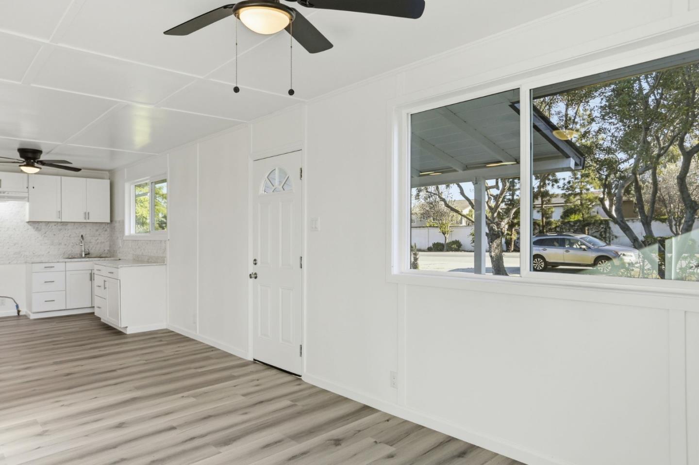 Detail Gallery Image 5 of 28 For 3110 Airline Hwy, Hollister,  CA 95023 - 2 Beds | 2 Baths