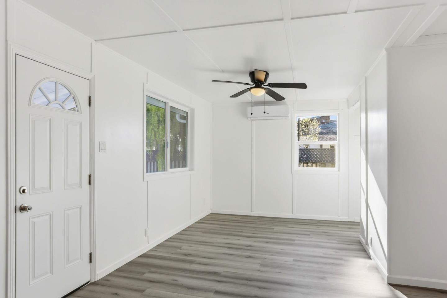 Detail Gallery Image 6 of 28 For 3110 Airline Hwy, Hollister,  CA 95023 - 2 Beds | 2 Baths