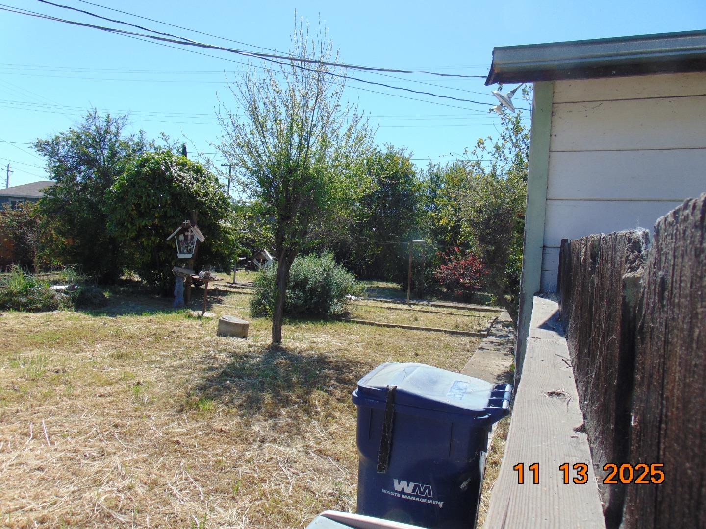 Detail Gallery Image 7 of 7 For 3090 Airline Hwy, Hollister,  CA 95023 - 2 Beds | 1 Baths