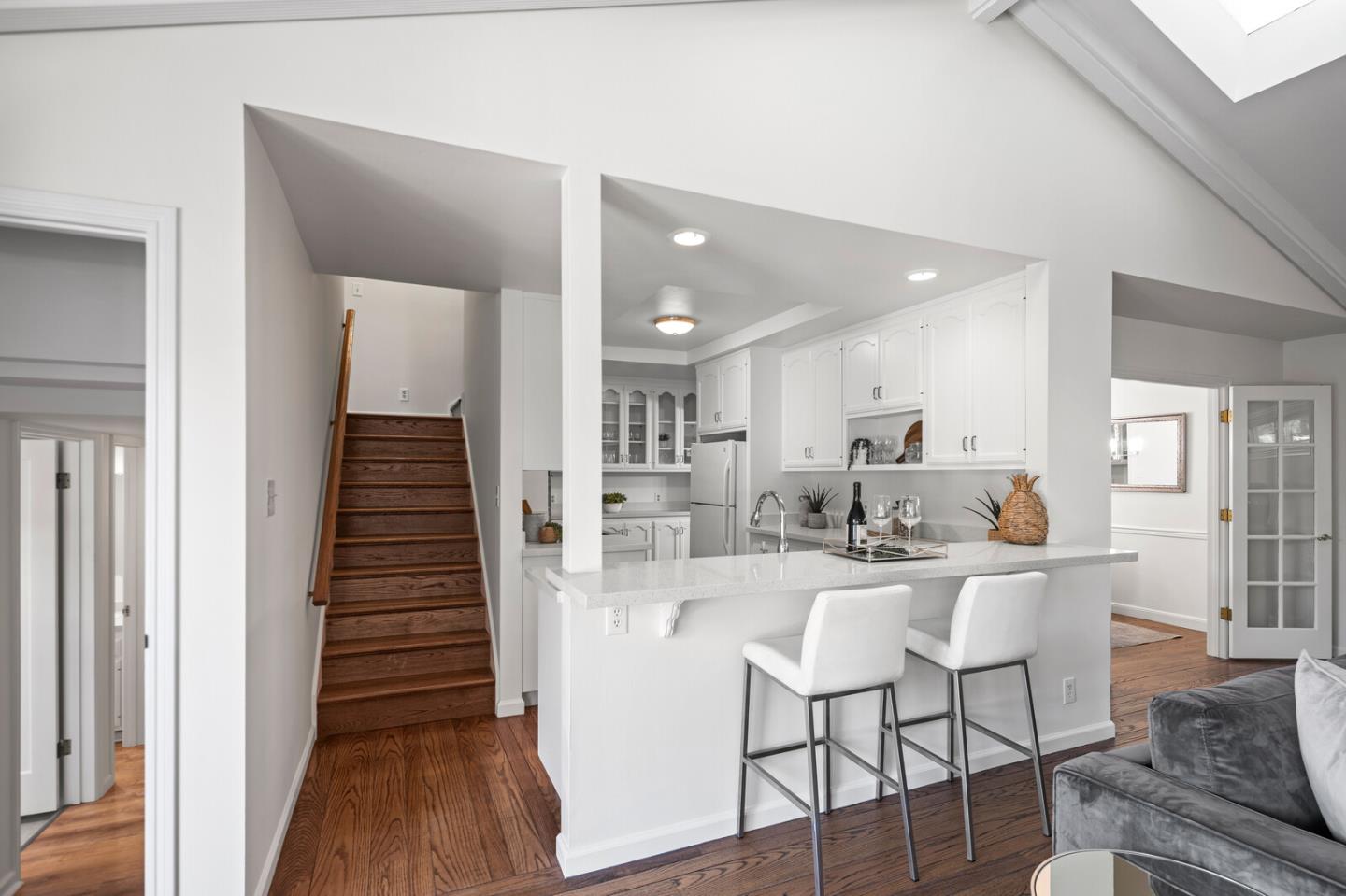 Detail Gallery Image 15 of 35 For 818 W Grant Pl, San Mateo,  CA 94402 - 3 Beds | 2/1 Baths