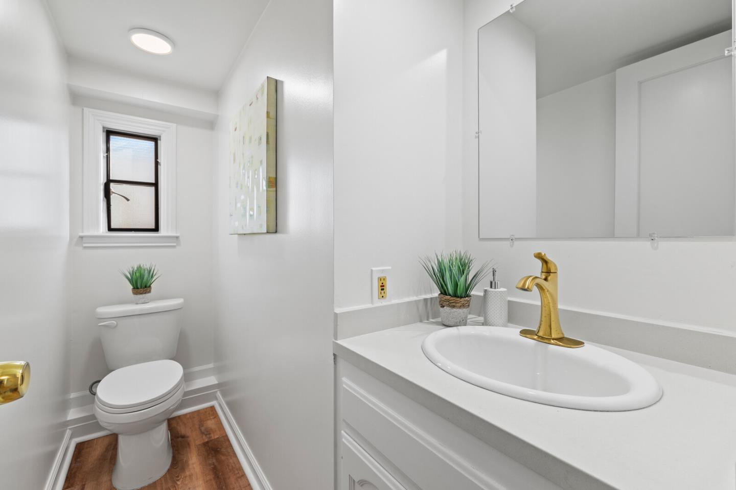 Detail Gallery Image 22 of 35 For 818 W Grant Pl, San Mateo,  CA 94402 - 3 Beds | 2/1 Baths