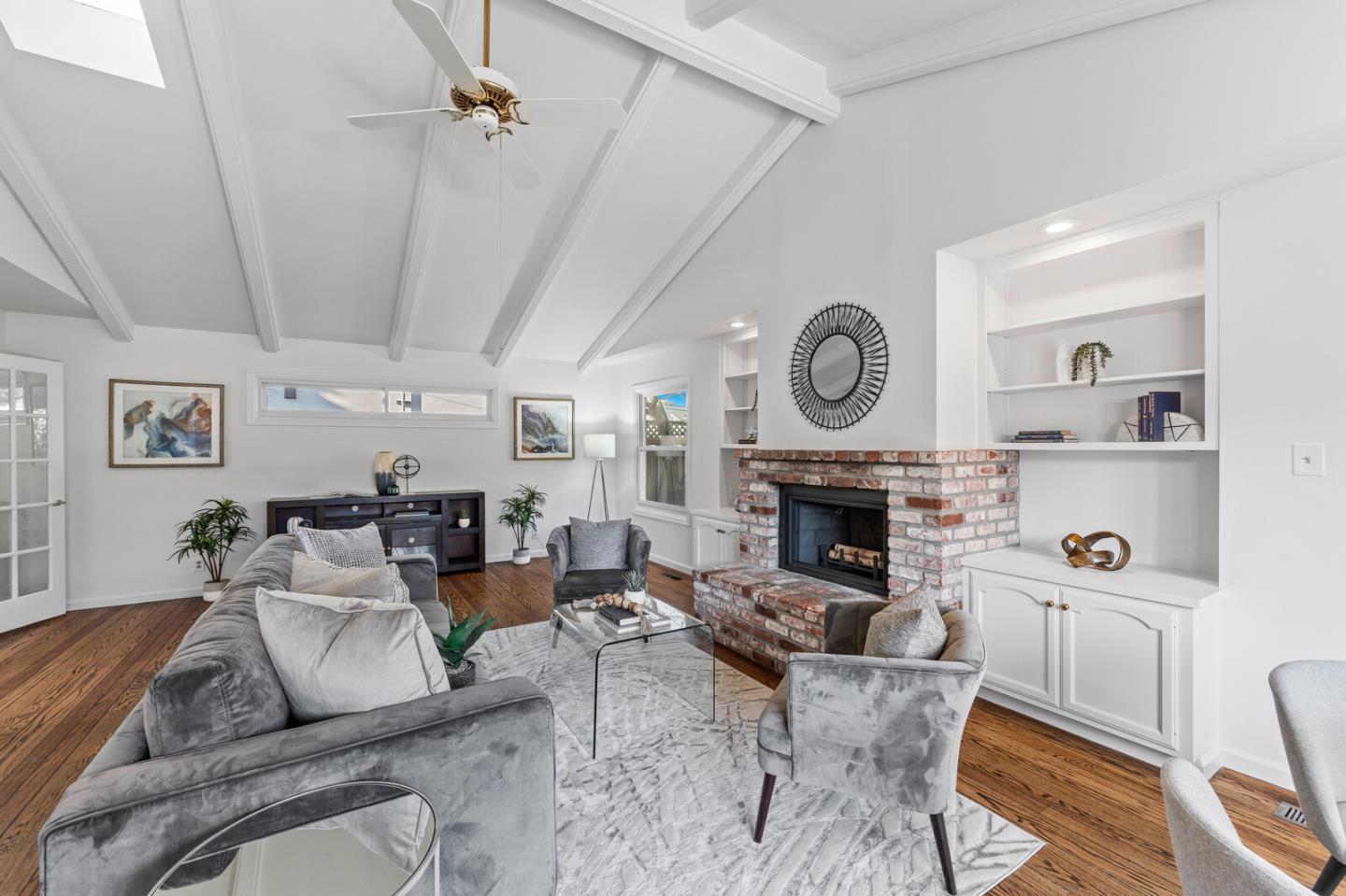 Detail Gallery Image 7 of 35 For 818 W Grant Pl, San Mateo,  CA 94402 - 3 Beds | 2/1 Baths