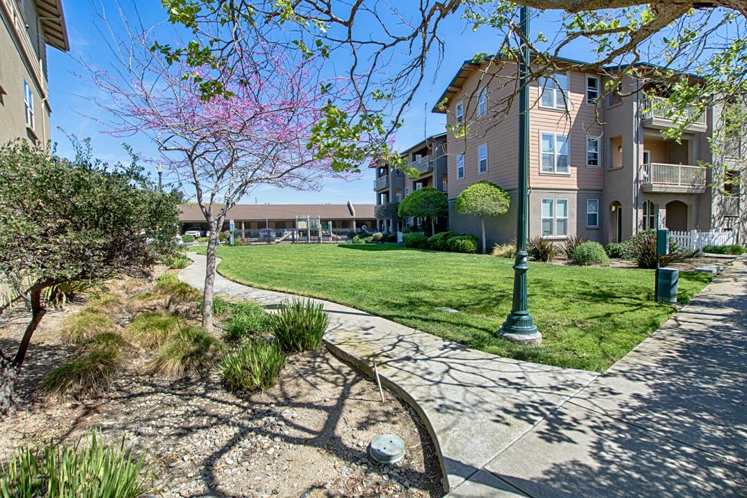 Detail Gallery Image 3 of 15 For 229 Pacifica Blvd #104,  Watsonville,  CA 95076 - 0 Beds | 1 Baths