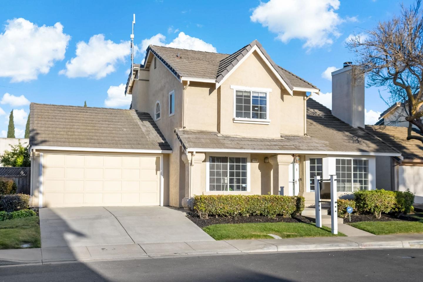 Detail Gallery Image 10 of 59 For 5358 Matthew Ter, Fremont,  CA 94555 - 3 Beds | 2/1 Baths