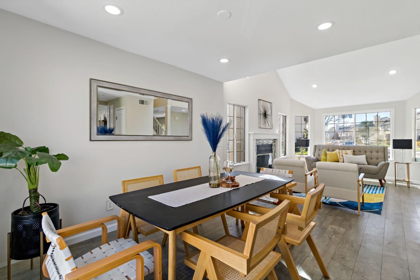 Detail Gallery Image 19 of 59 For 5358 Matthew Ter, Fremont,  CA 94555 - 3 Beds | 2/1 Baths