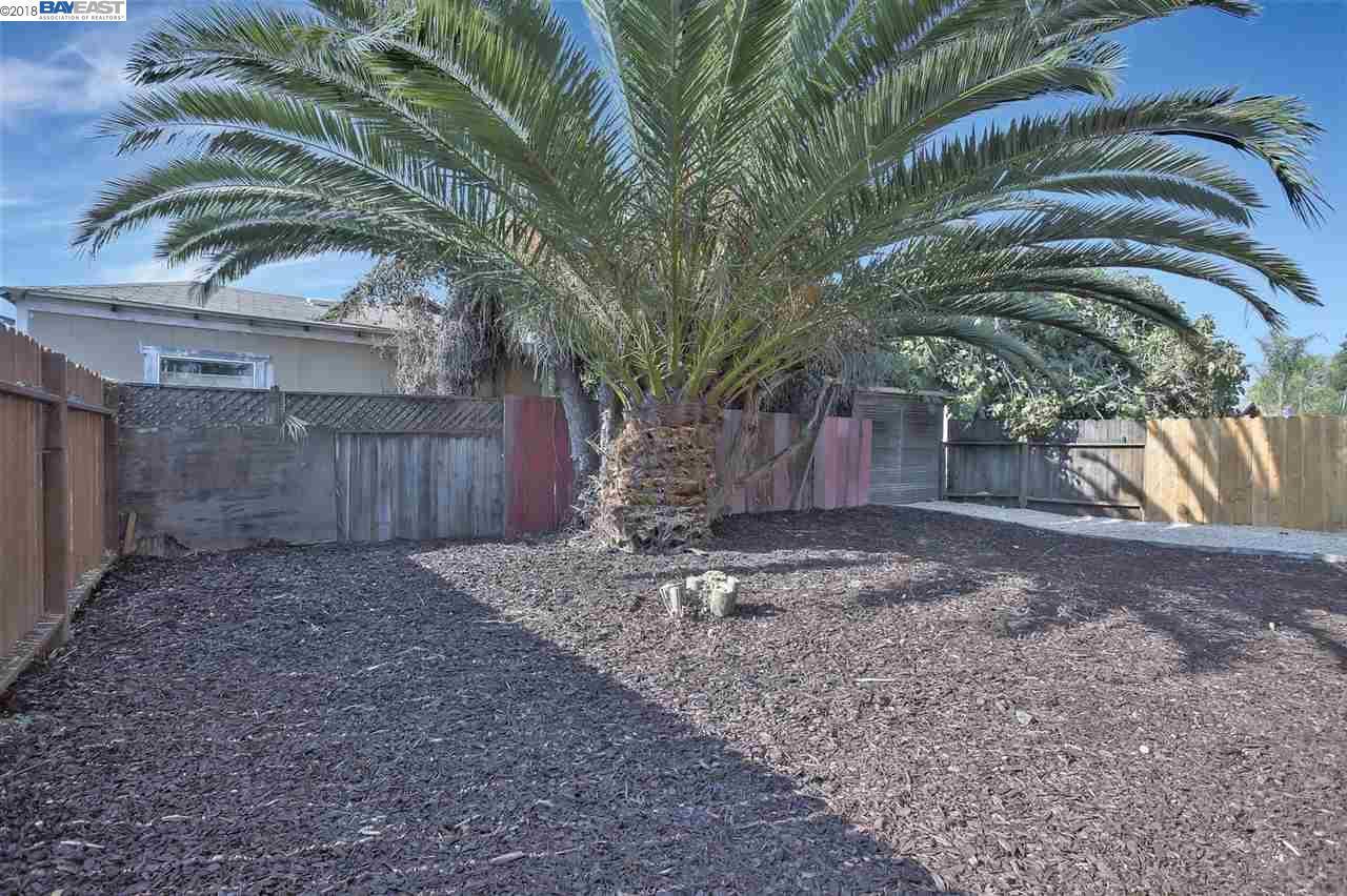 Detail Gallery Image 2 of 27 For 1753 Church St, Oakland,  CA 94621 - 2 Beds | 1 Baths