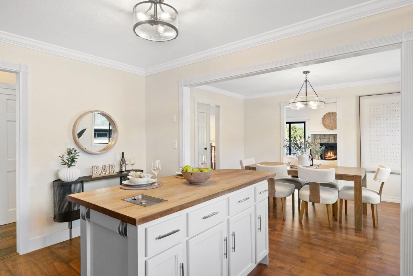 Detail Gallery Image 16 of 52 For 266 6th St, Montara,  CA 94037 - 5 Beds | 3 Baths