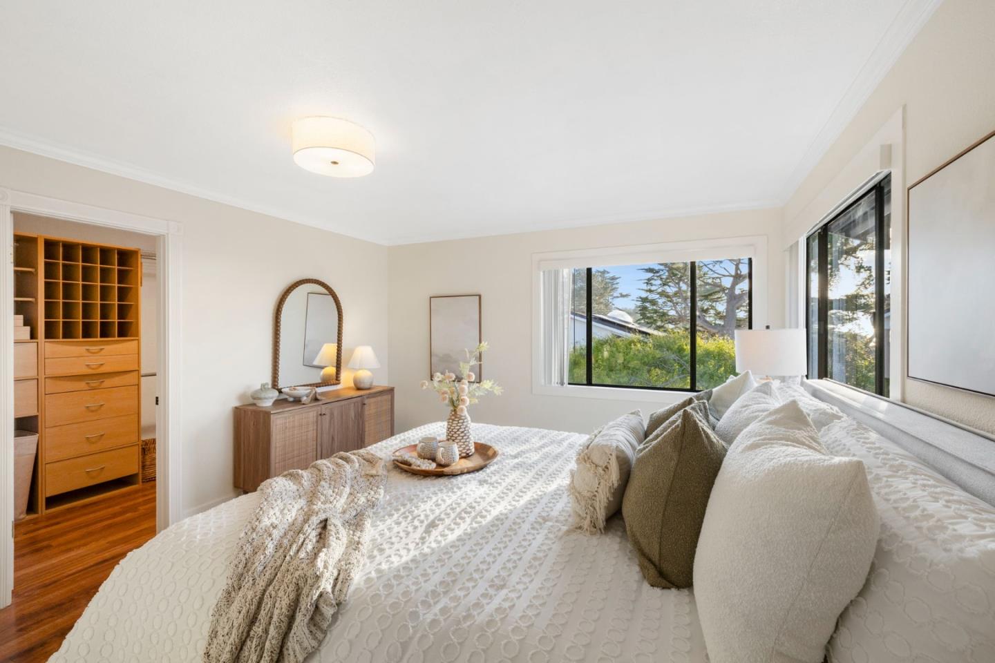 Detail Gallery Image 23 of 52 For 266 6th St, Montara,  CA 94037 - 5 Beds | 3 Baths