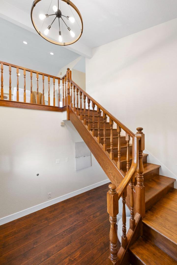 Detail Gallery Image 32 of 52 For 266 6th St, Montara,  CA 94037 - 5 Beds | 3 Baths