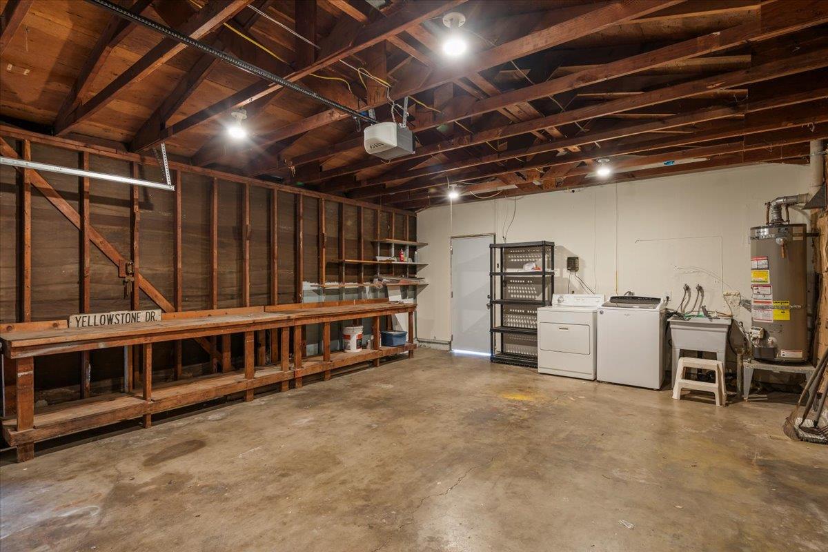 Detail Gallery Image 25 of 28 For 4074 Yellowstone Dr, San Jose,  CA 95130 - 3 Beds | 2 Baths