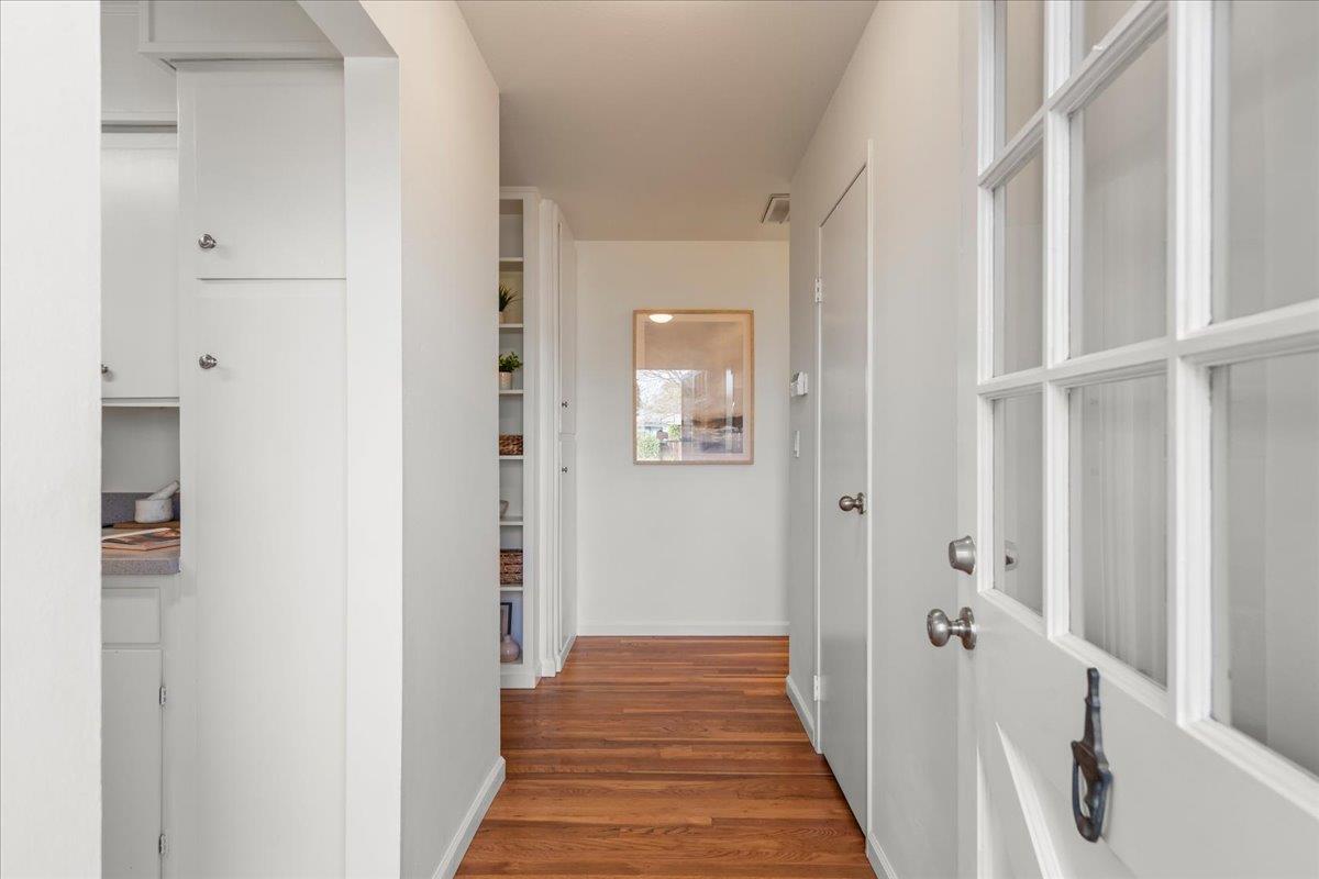 Detail Gallery Image 3 of 28 For 4074 Yellowstone Dr, San Jose,  CA 95130 - 3 Beds | 2 Baths