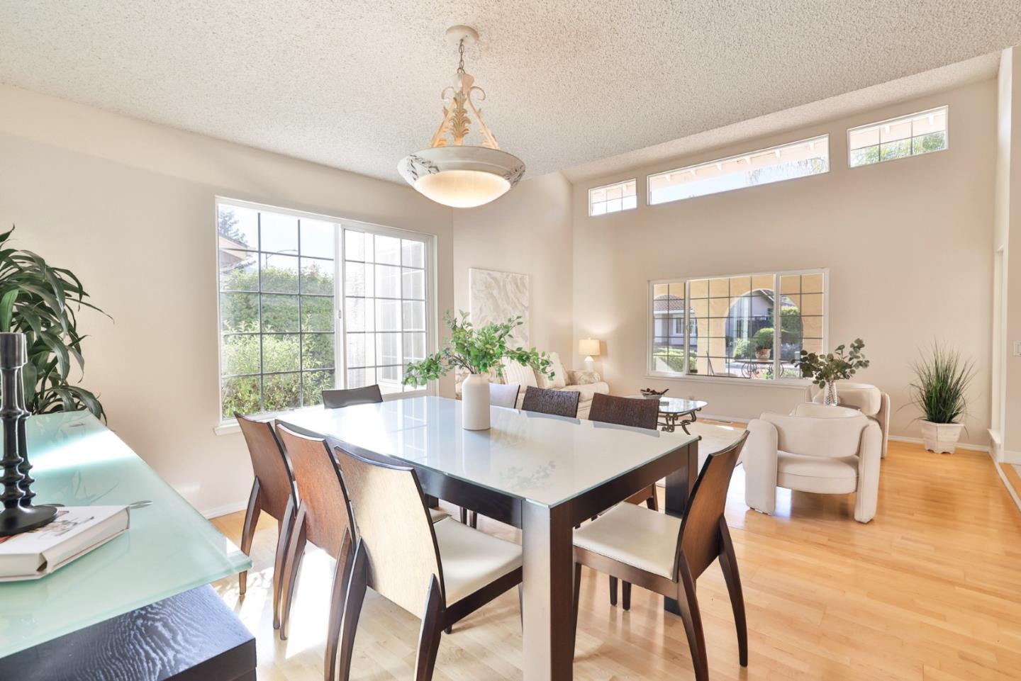 Detail Gallery Image 8 of 39 For 1592 Dorcey Ln, San Jose,  CA 95120 - 4 Beds | 2/1 Baths