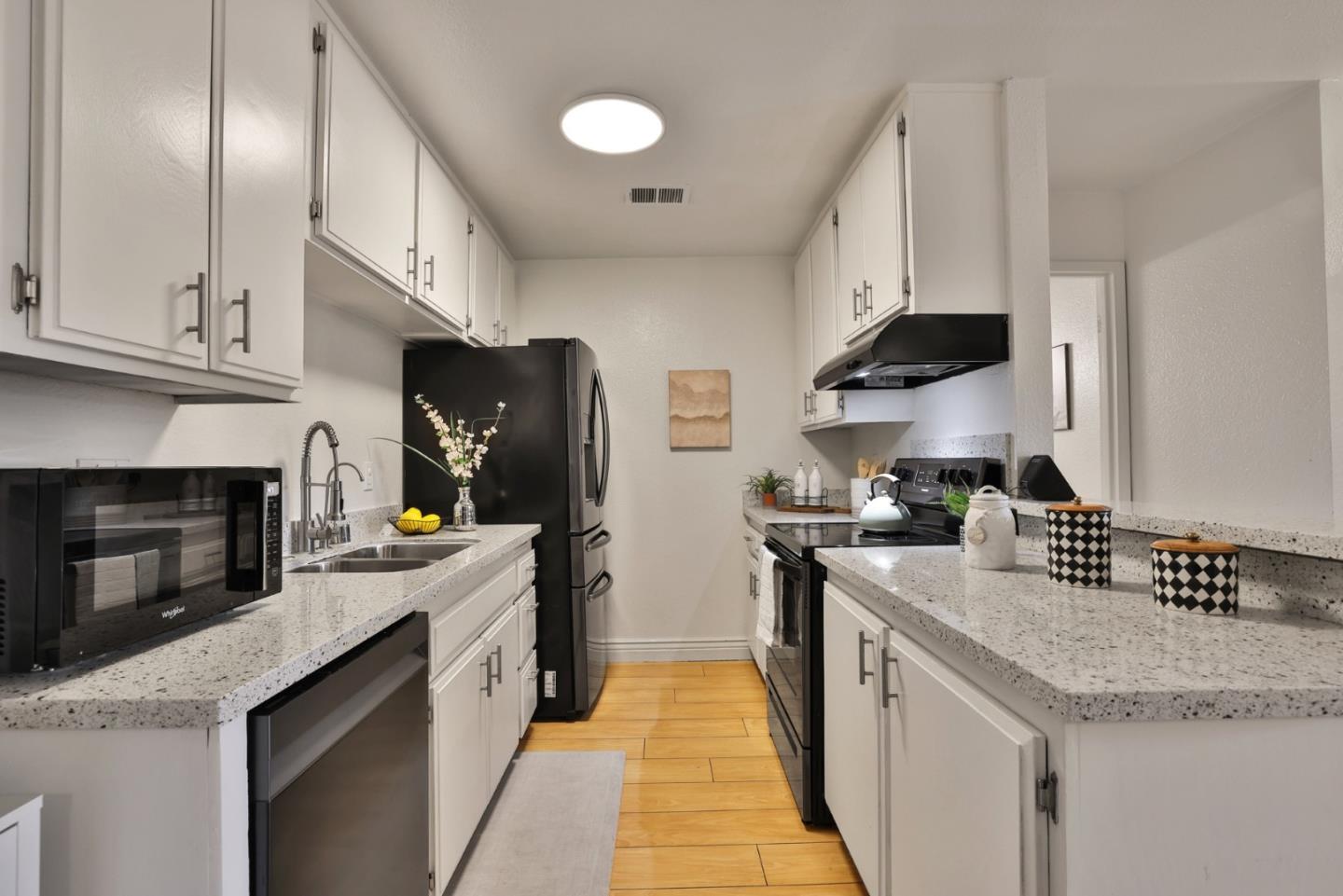 Detail Gallery Image 5 of 25 For 247 N Capitol Ave #161,  San Jose,  CA 95127 - 1 Beds | 1 Baths