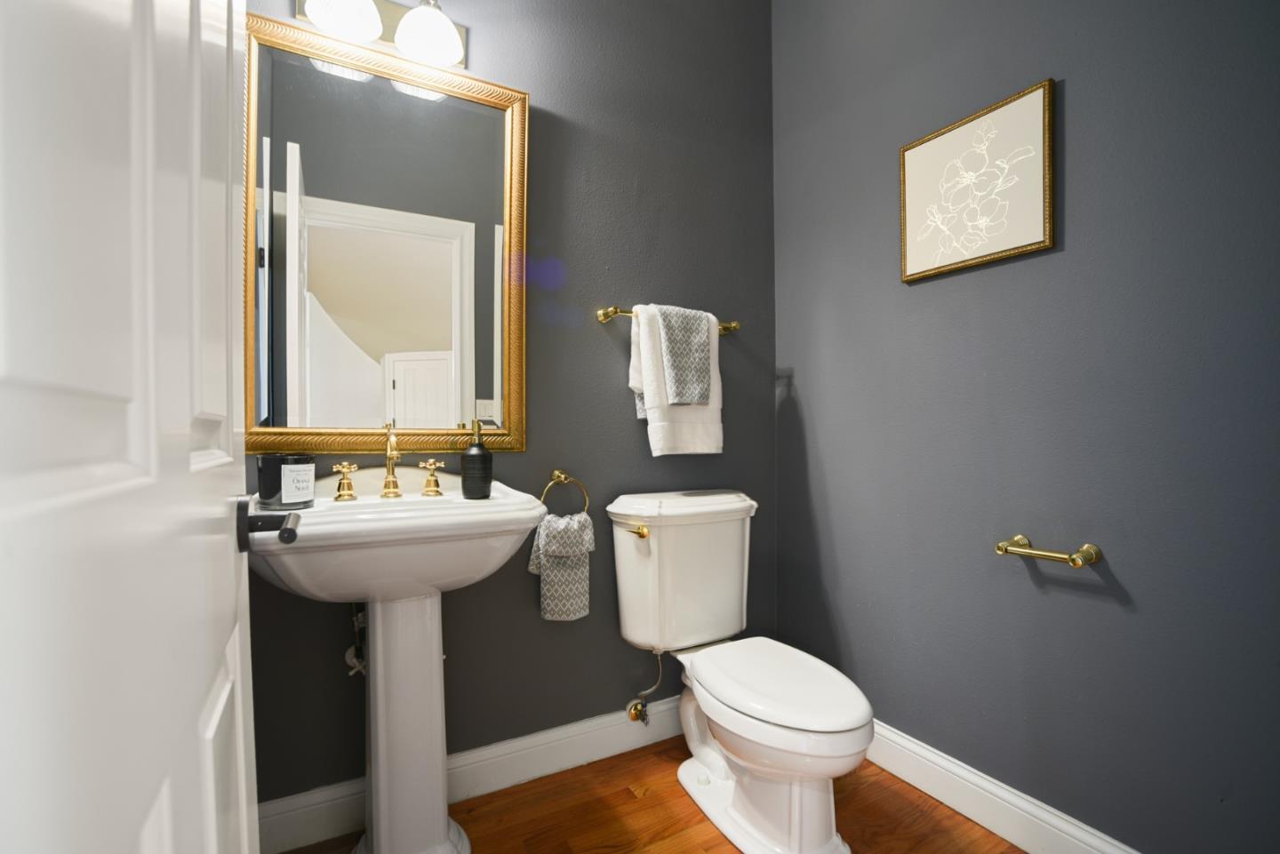 Detail Gallery Image 26 of 39 For 18782 Withey Rd, Monte Sereno,  CA 95030 - 4 Beds | 3/1 Baths