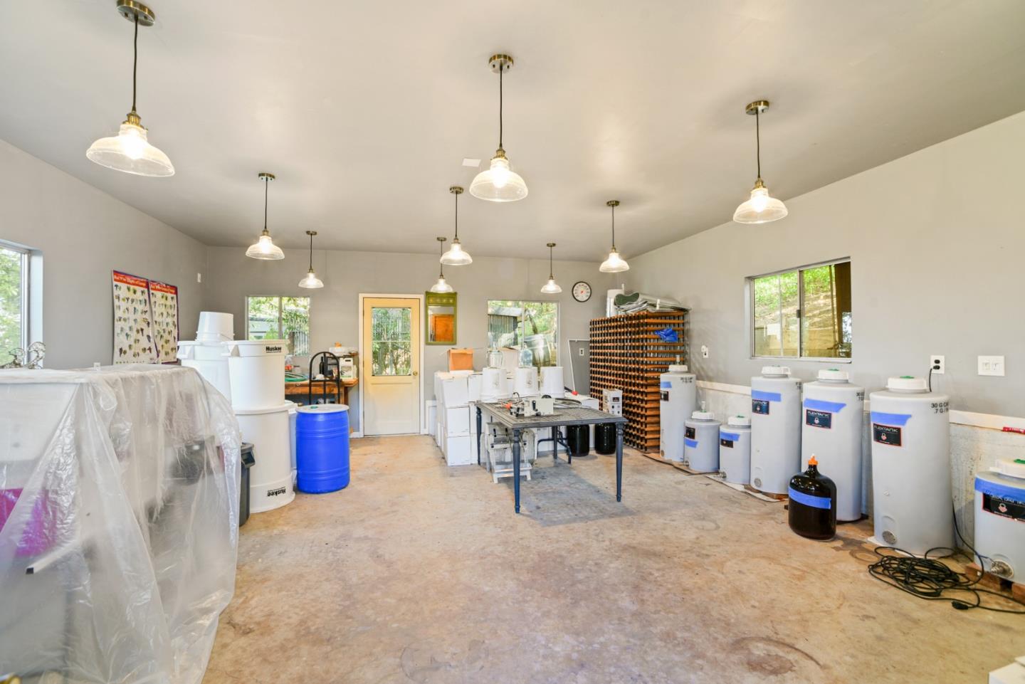 Detail Gallery Image 30 of 39 For 18782 Withey Rd, Monte Sereno,  CA 95030 - 4 Beds | 3/1 Baths