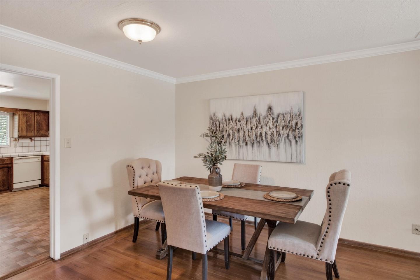 Detail Gallery Image 10 of 14 For 995 Melbourne Blvd, San Jose,  CA 95116 - 3 Beds | 2 Baths