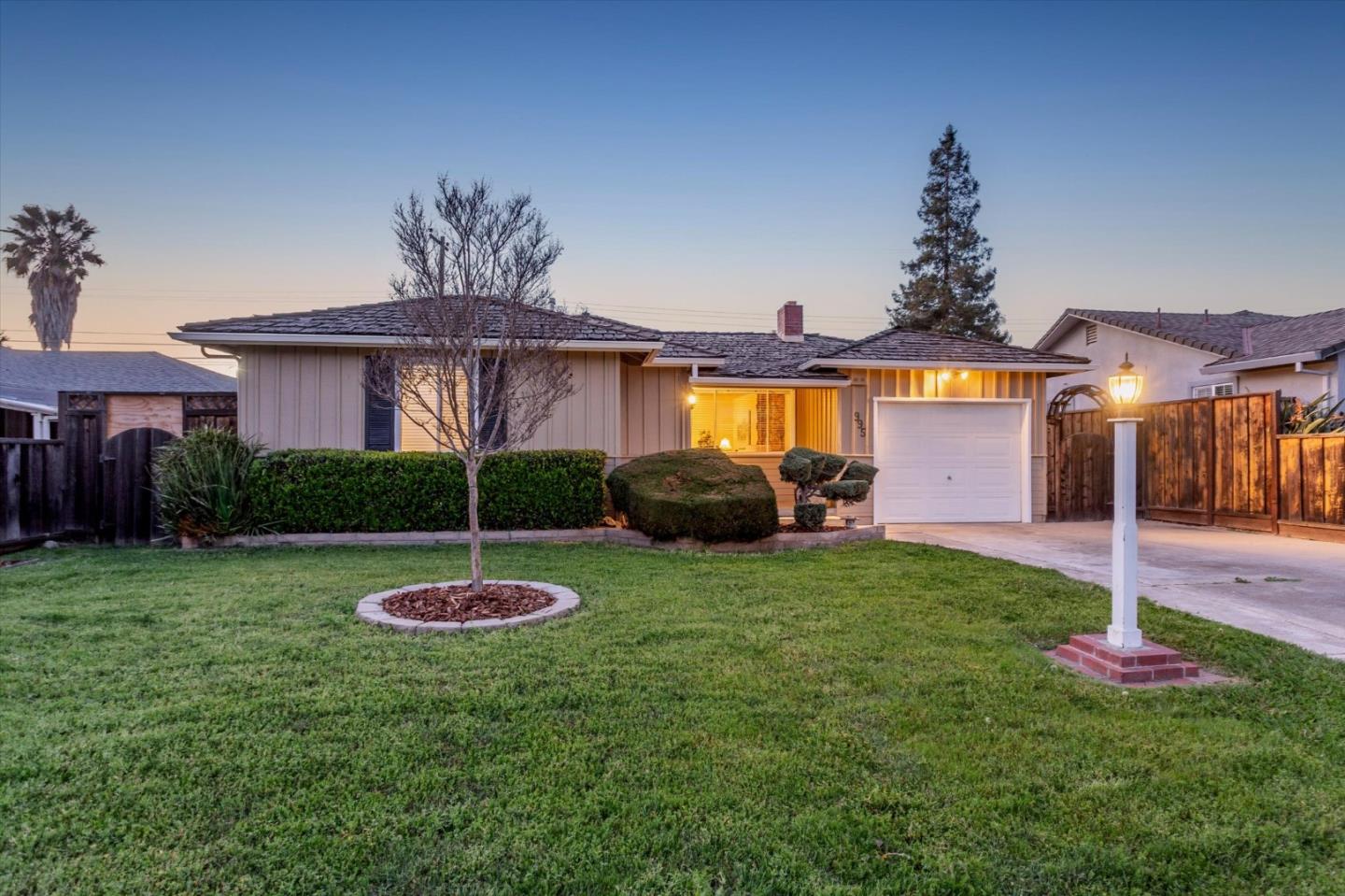 Detail Gallery Image 14 of 14 For 995 Melbourne Blvd, San Jose,  CA 95116 - 3 Beds | 2 Baths