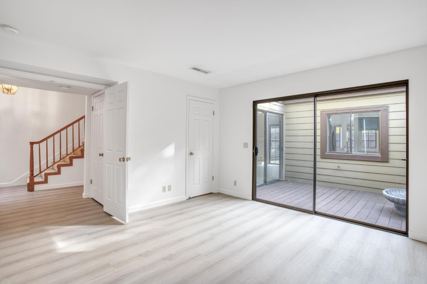 Detail Gallery Image 10 of 28 For 1874 Harvest Rd, Pleasanton,  CA 94566 - 2 Beds | 2 Baths