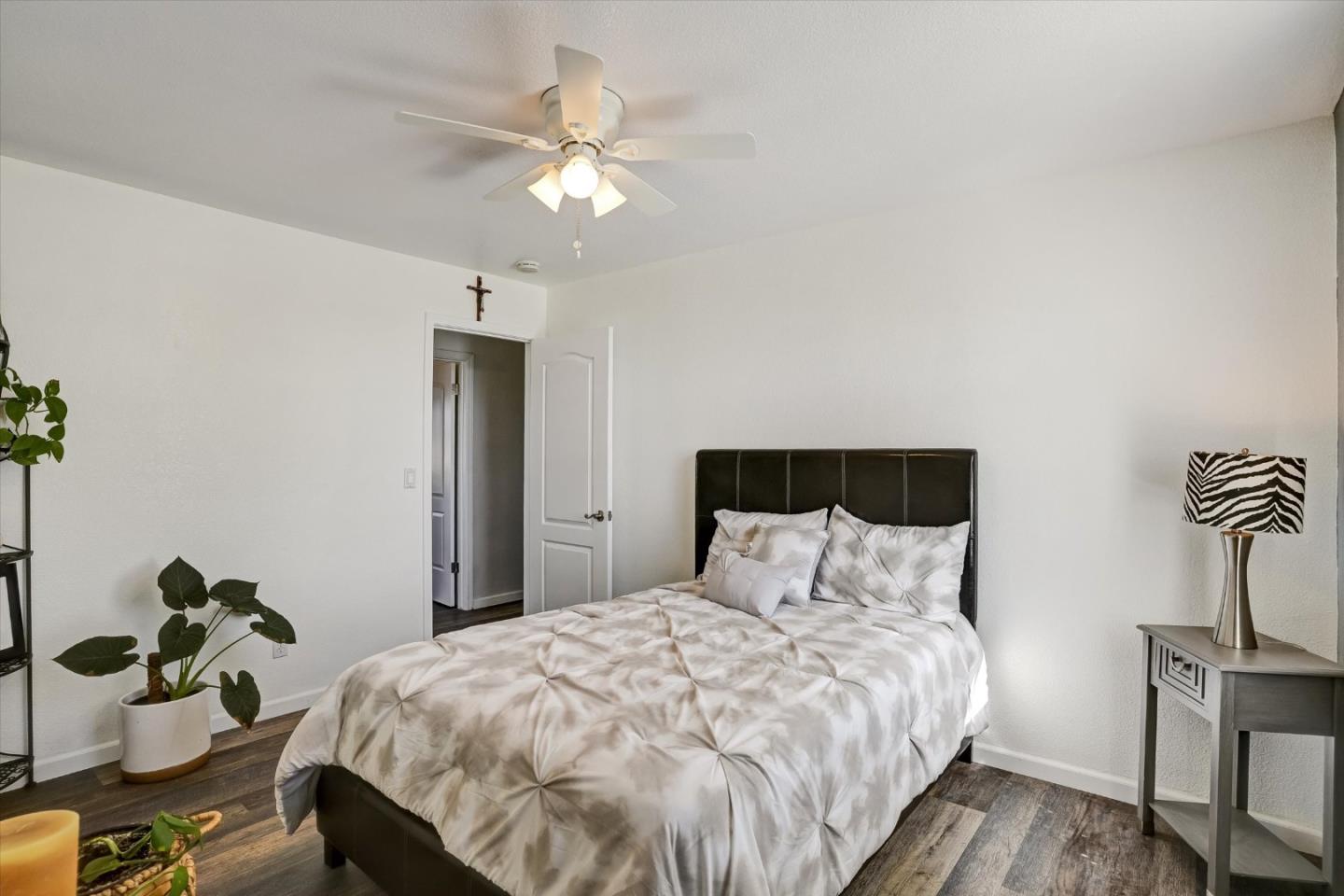 Detail Gallery Image 27 of 47 For 573 Rosewood Ct, Los Banos,  CA 93635 - 4 Beds | 3 Baths