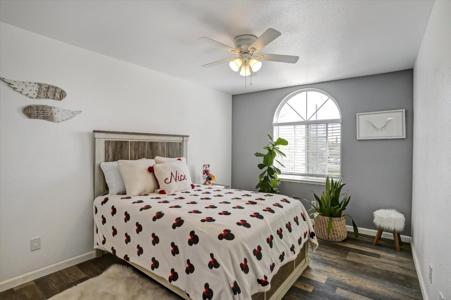 Detail Gallery Image 33 of 47 For 573 Rosewood Ct, Los Banos,  CA 93635 - 4 Beds | 3 Baths