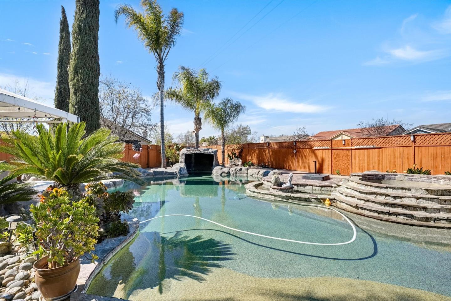 Detail Gallery Image 41 of 47 For 573 Rosewood Ct, Los Banos,  CA 93635 - 4 Beds | 3 Baths