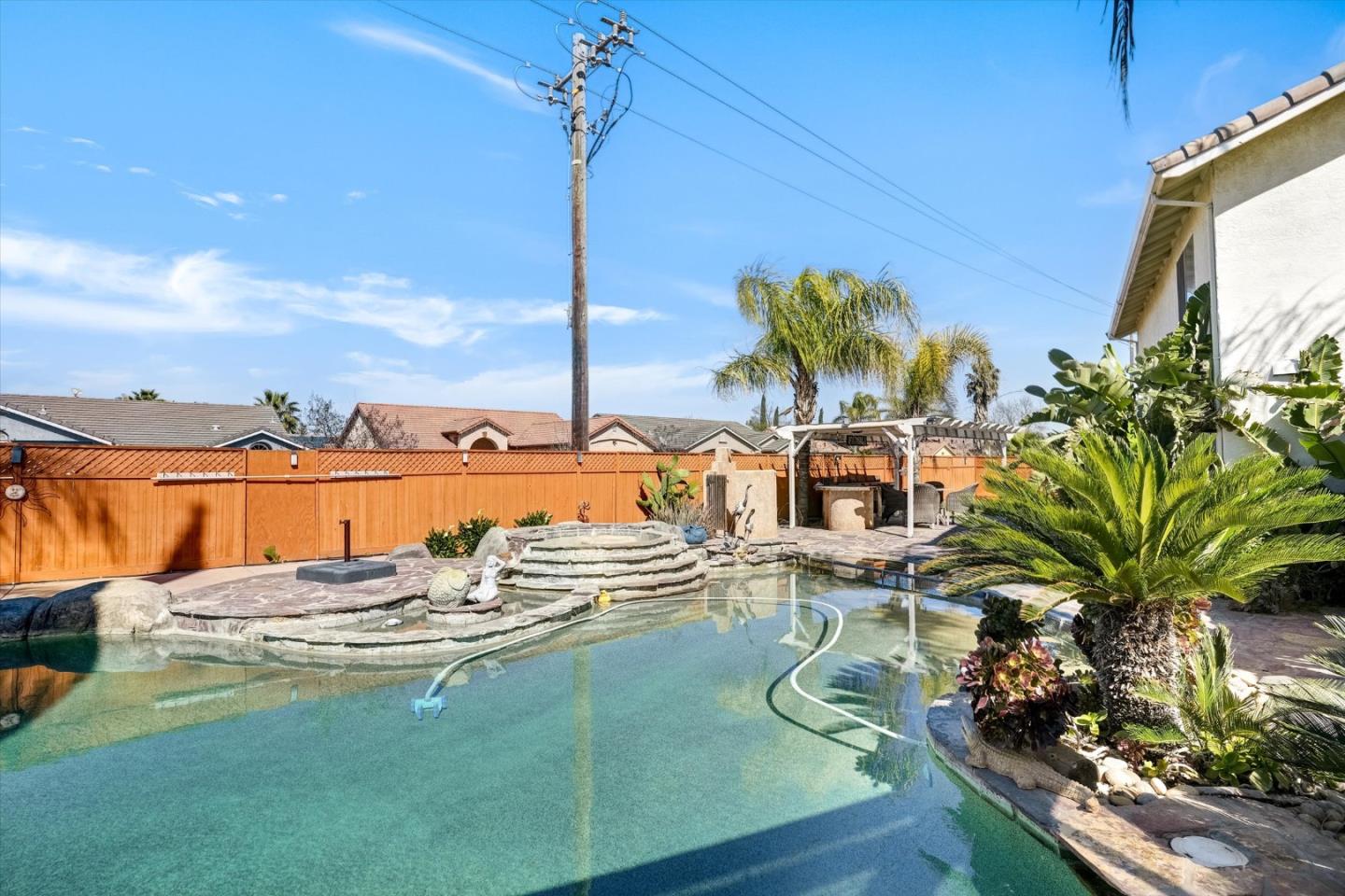 Detail Gallery Image 42 of 47 For 573 Rosewood Ct, Los Banos,  CA 93635 - 4 Beds | 3 Baths