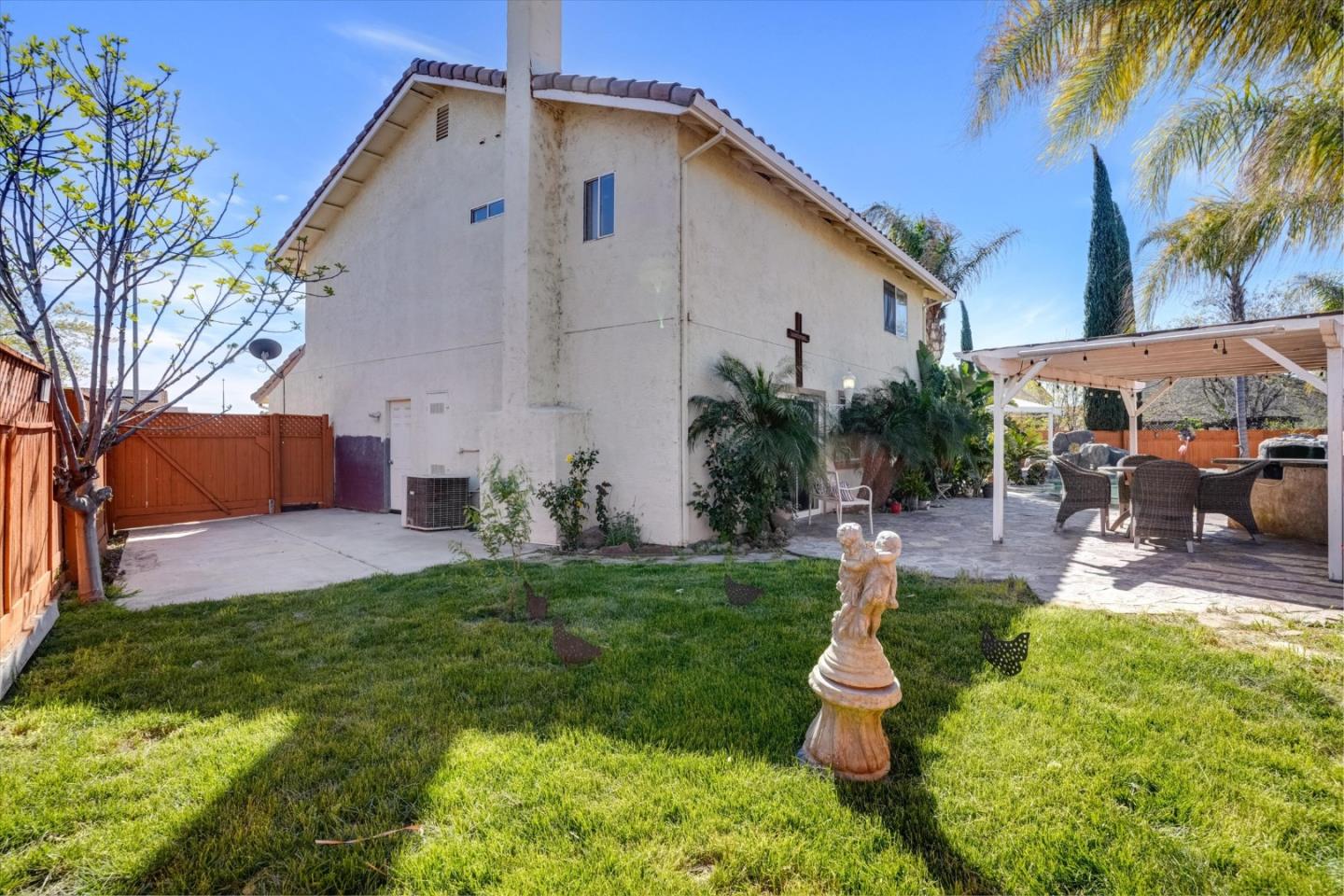 Detail Gallery Image 46 of 47 For 573 Rosewood Ct, Los Banos,  CA 93635 - 4 Beds | 3 Baths