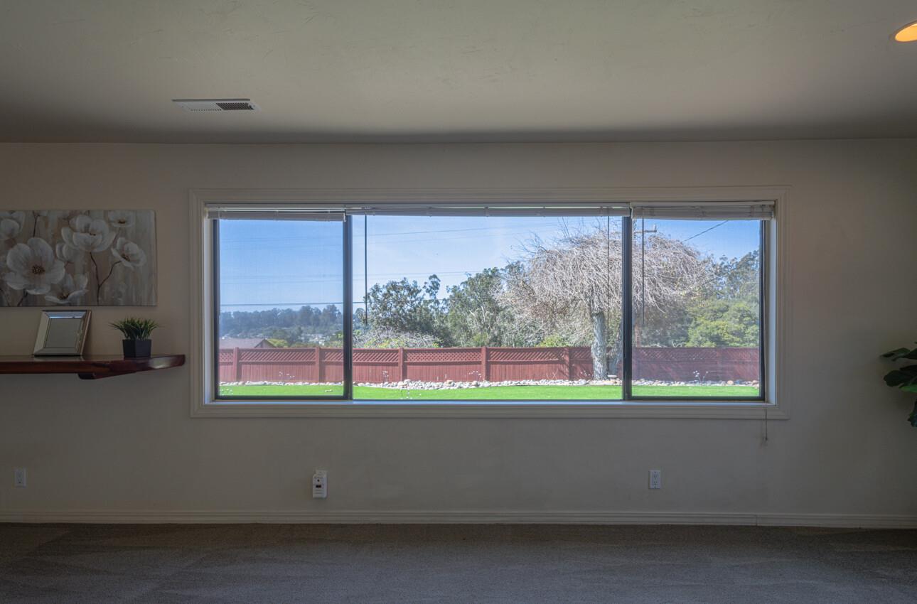 Detail Gallery Image 12 of 43 For 9340 Pollock Ln, Salinas,  CA 93907 - 3 Beds | 2 Baths