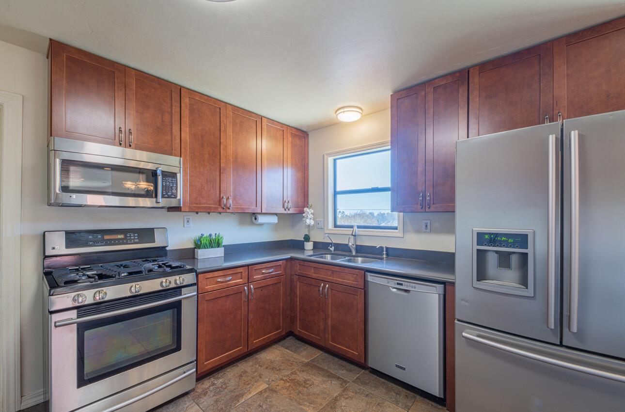 Detail Gallery Image 15 of 43 For 9340 Pollock Ln, Salinas,  CA 93907 - 3 Beds | 2 Baths