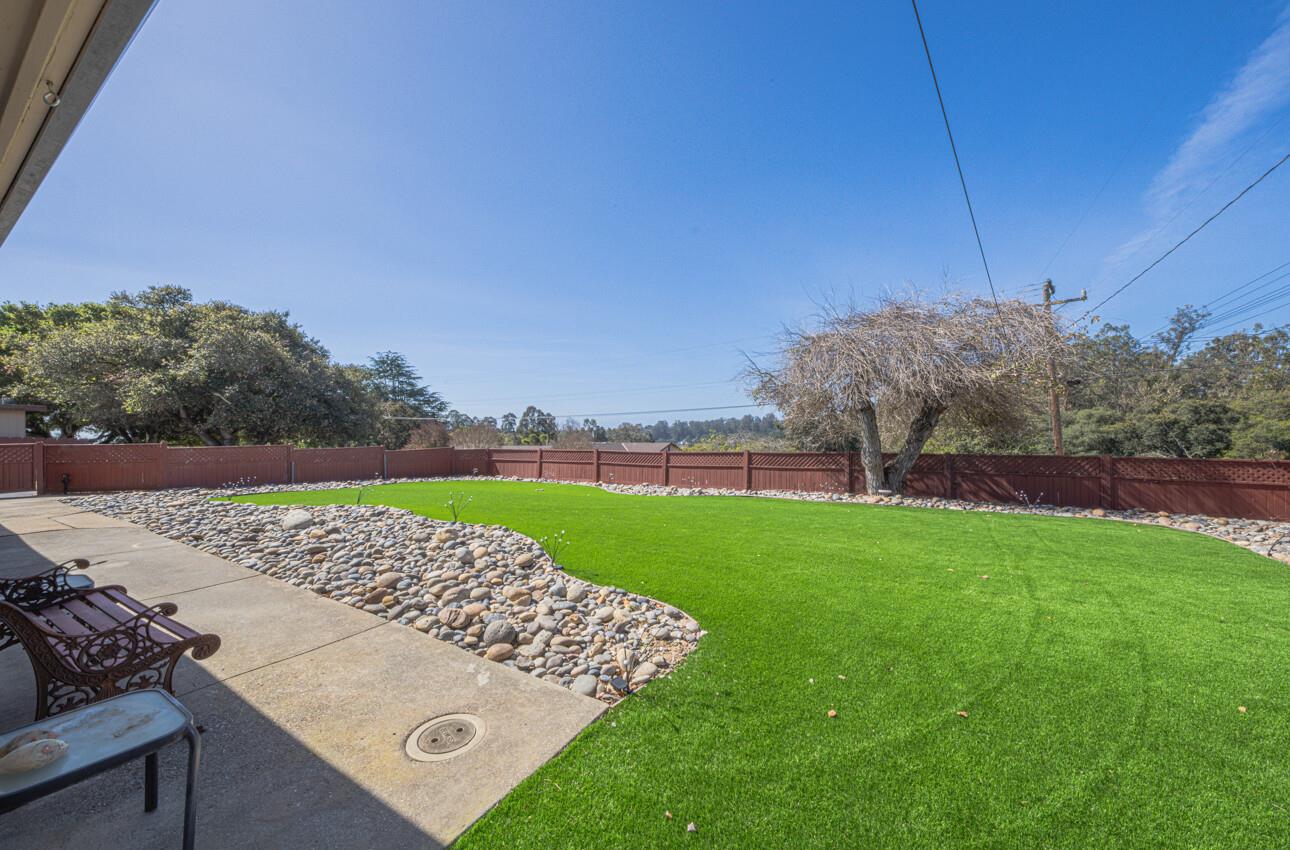 Detail Gallery Image 8 of 43 For 9340 Pollock Ln, Salinas,  CA 93907 - 3 Beds | 2 Baths