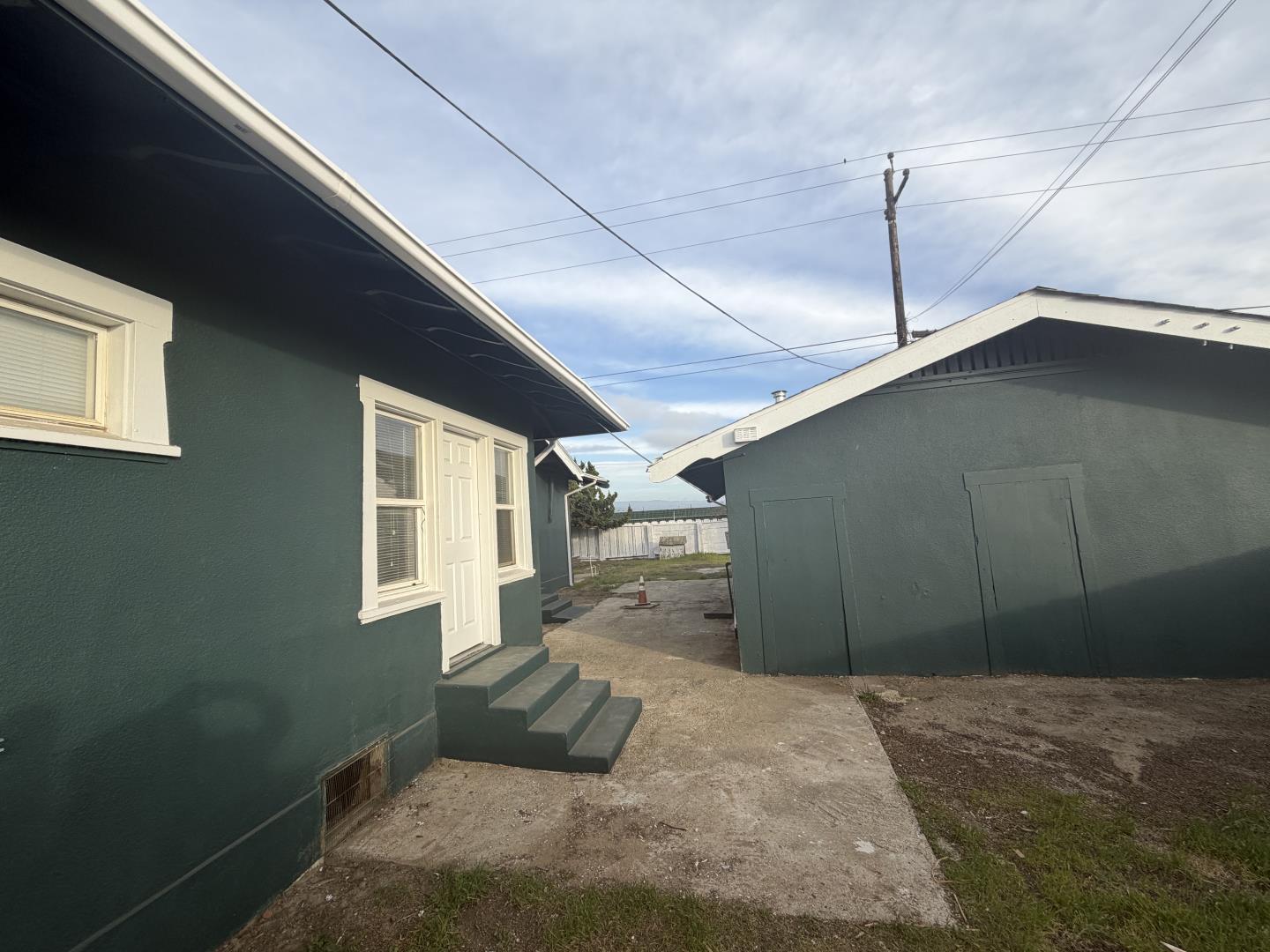 Detail Gallery Image 21 of 25 For 2340 Alisal a,  Salinas,  CA 93908 - 4 Beds | 2 Baths