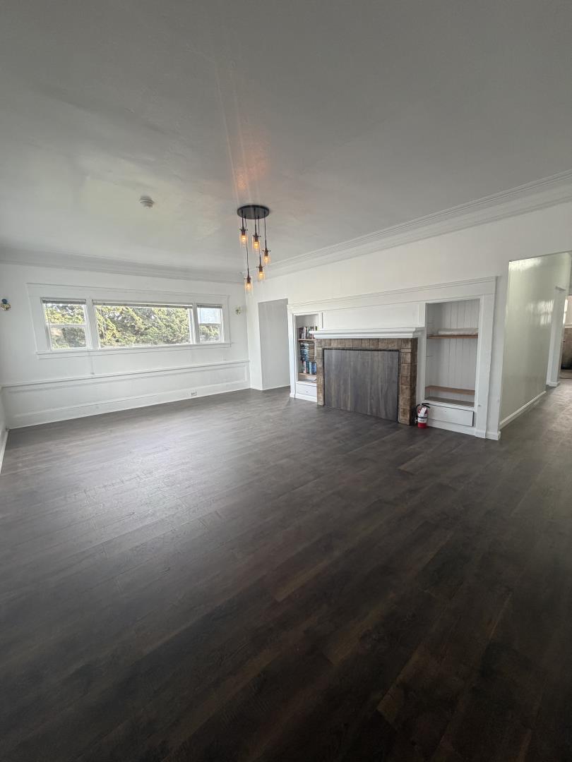 Detail Gallery Image 4 of 25 For 2340 Alisal a,  Salinas,  CA 93908 - 4 Beds | 2 Baths