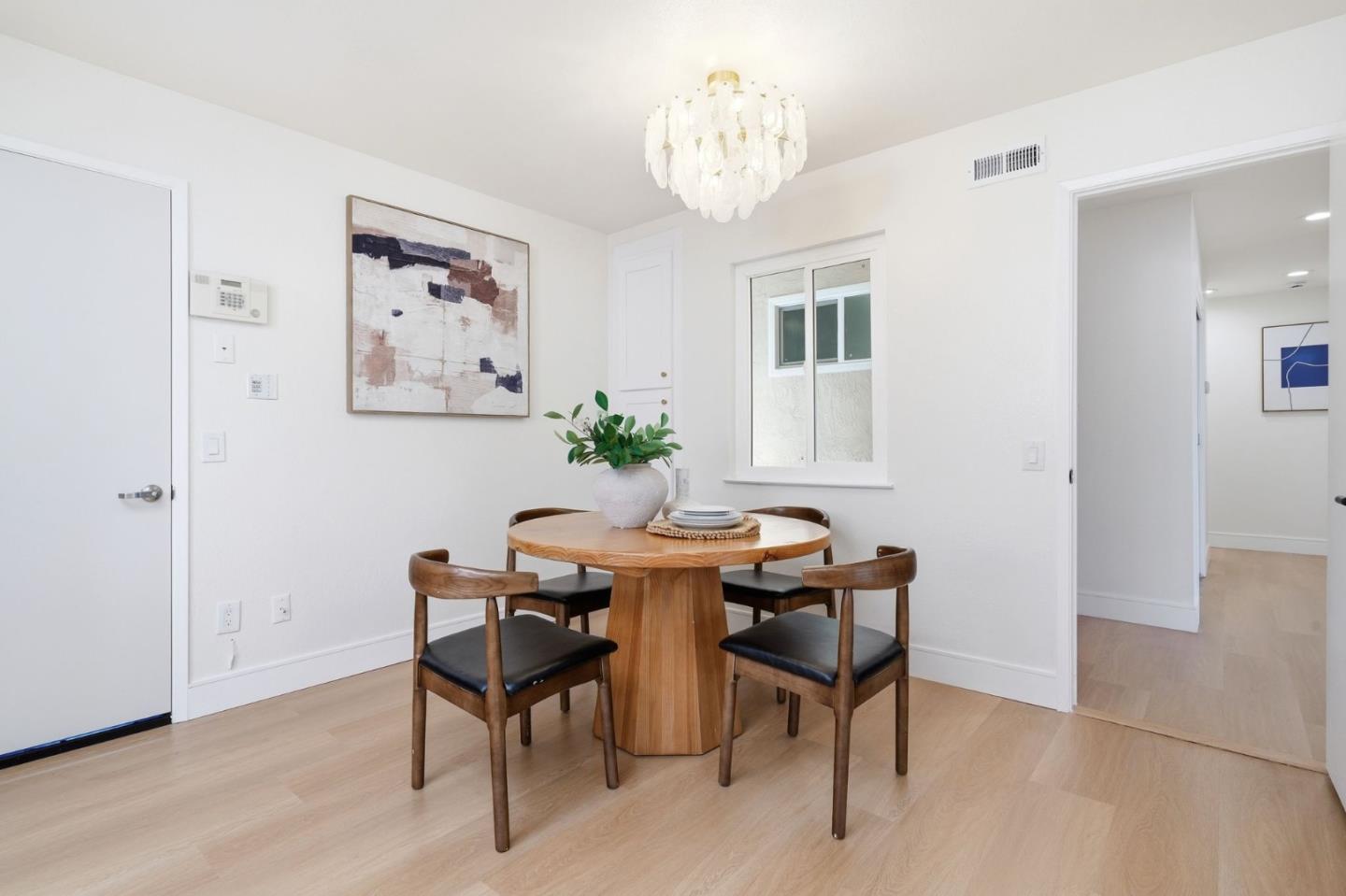 Detail Gallery Image 14 of 34 For 629 Pilgrim Dr, Foster City,  CA 94404 - 3 Beds | 2 Baths