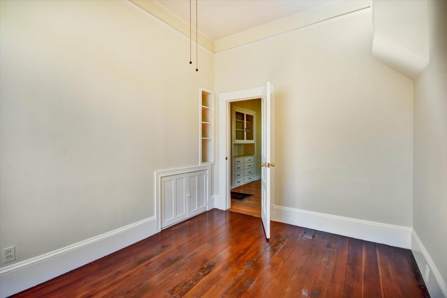 Detail Gallery Image 11 of 21 For 901 Sunnyvale Saratoga Rd, Sunnyvale,  CA 94087 - 3 Beds | 1 Baths