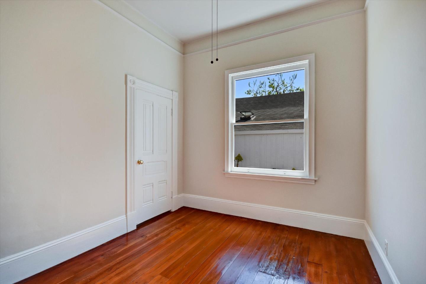 Detail Gallery Image 9 of 21 For 901 Sunnyvale Saratoga Rd, Sunnyvale,  CA 94087 - 3 Beds | 1 Baths