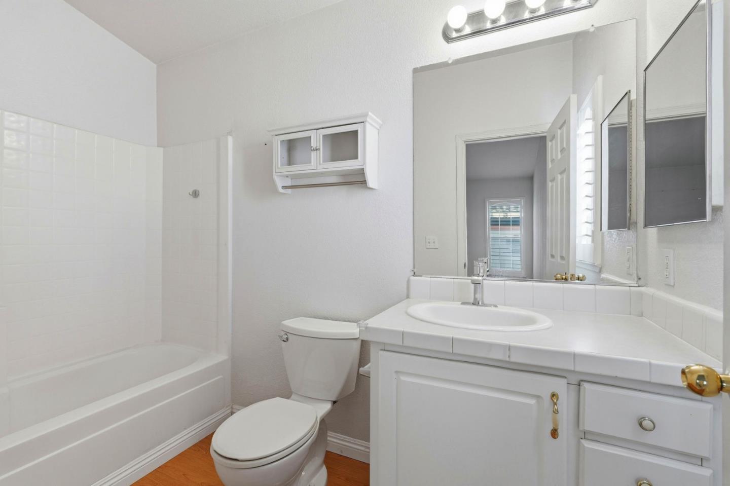 Detail Gallery Image 20 of 27 For 2600 Senter Rd #121,  San Jose,  CA 95111 - 3 Beds | 2 Baths