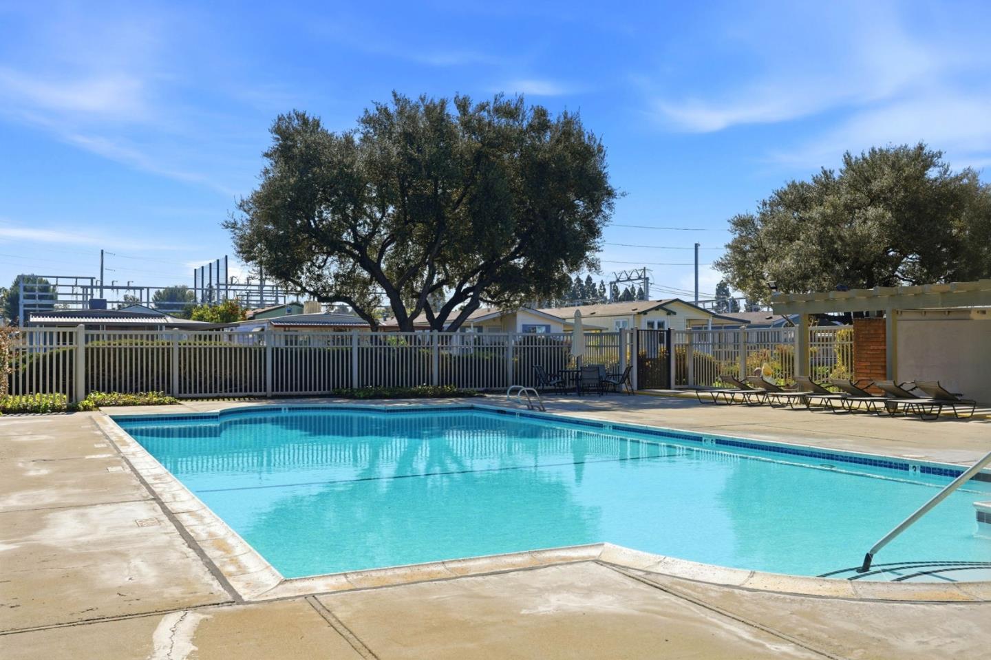 Detail Gallery Image 26 of 27 For 2600 Senter Rd #121,  San Jose,  CA 95111 - 3 Beds | 2 Baths