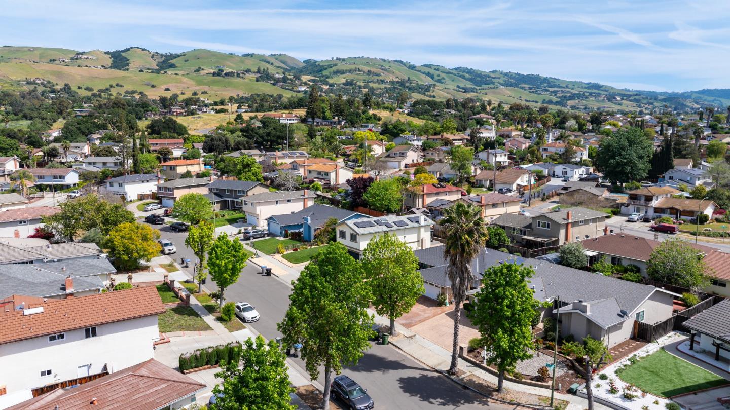 Detail Gallery Image 81 of 111 For 3410 Gila Dr, San Jose,  CA 95148 - 4 Beds | 2 Baths