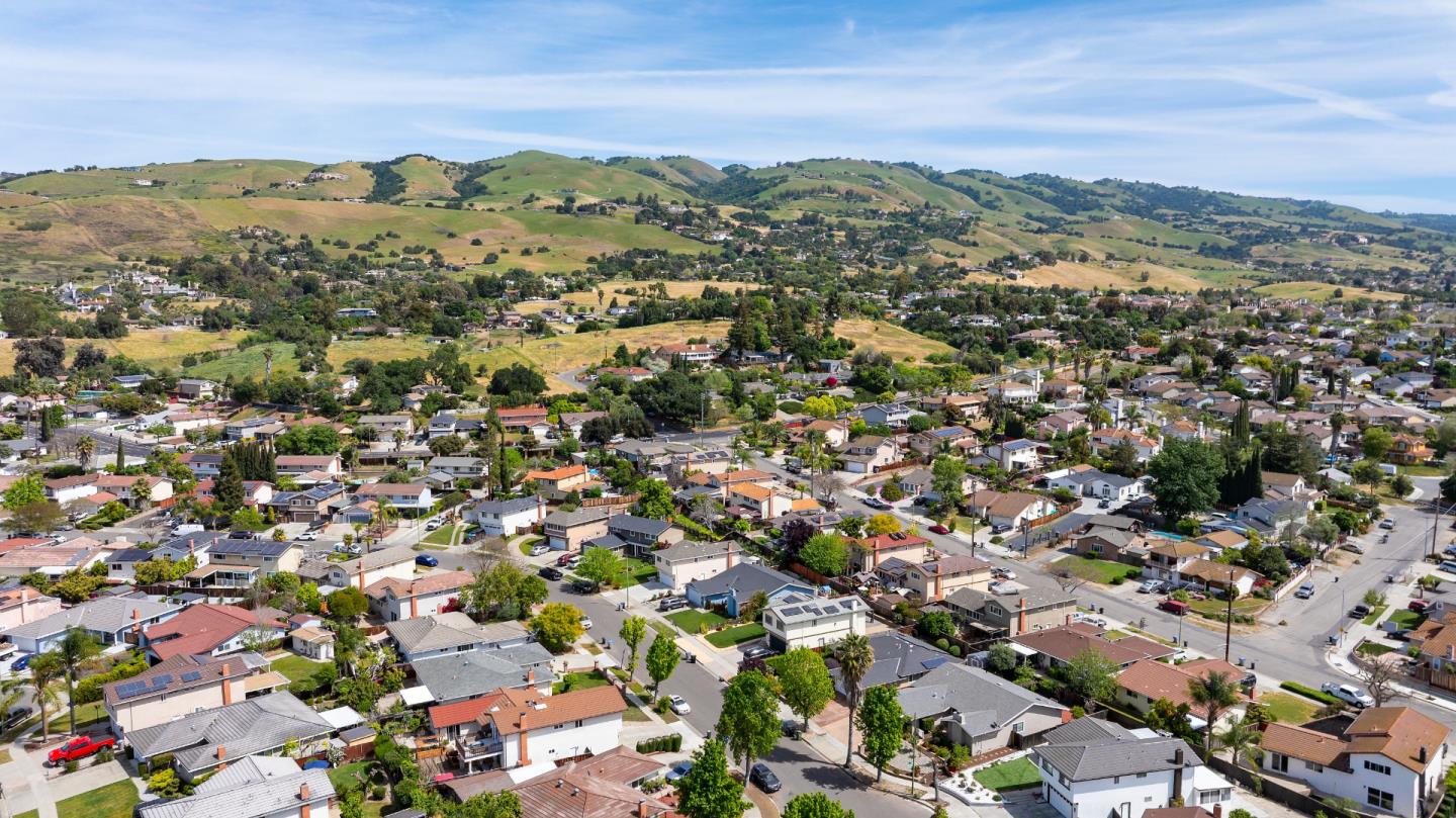 Detail Gallery Image 84 of 111 For 3410 Gila Dr, San Jose,  CA 95148 - 4 Beds | 2 Baths
