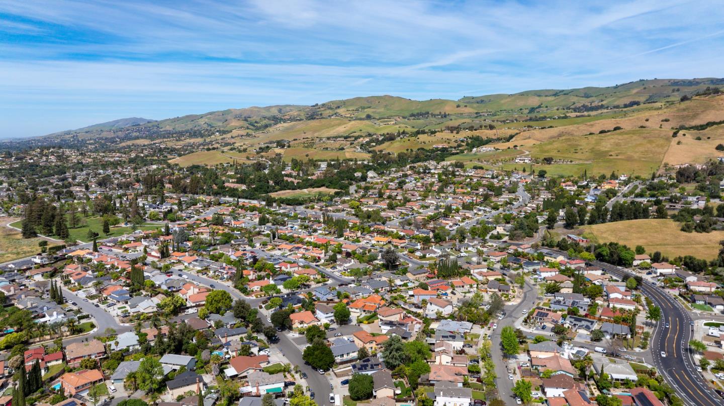 Detail Gallery Image 94 of 111 For 3410 Gila Dr, San Jose,  CA 95148 - 4 Beds | 2 Baths