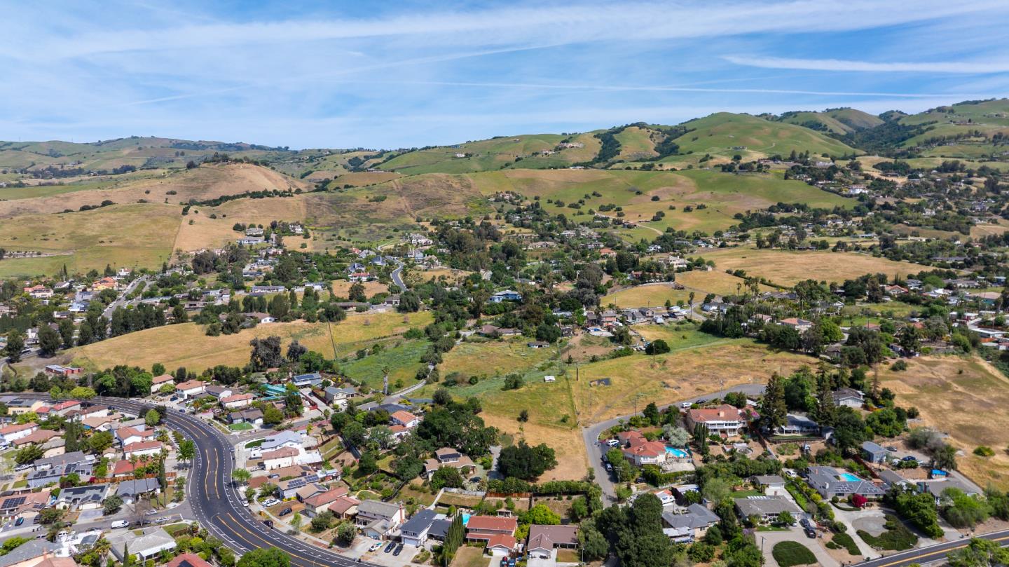 Detail Gallery Image 96 of 111 For 3410 Gila Dr, San Jose,  CA 95148 - 4 Beds | 2 Baths