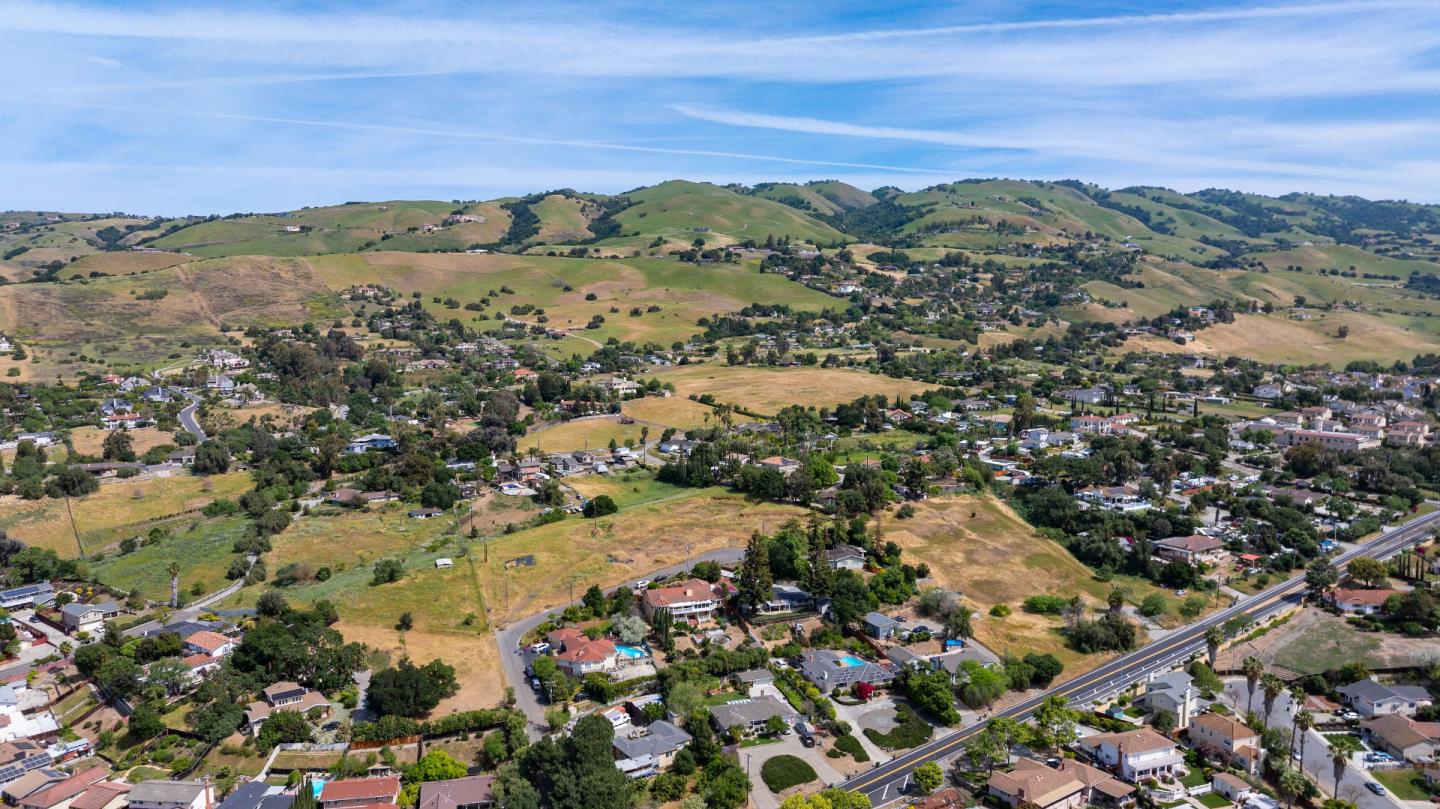 Detail Gallery Image 97 of 111 For 3410 Gila Dr, San Jose,  CA 95148 - 4 Beds | 2 Baths