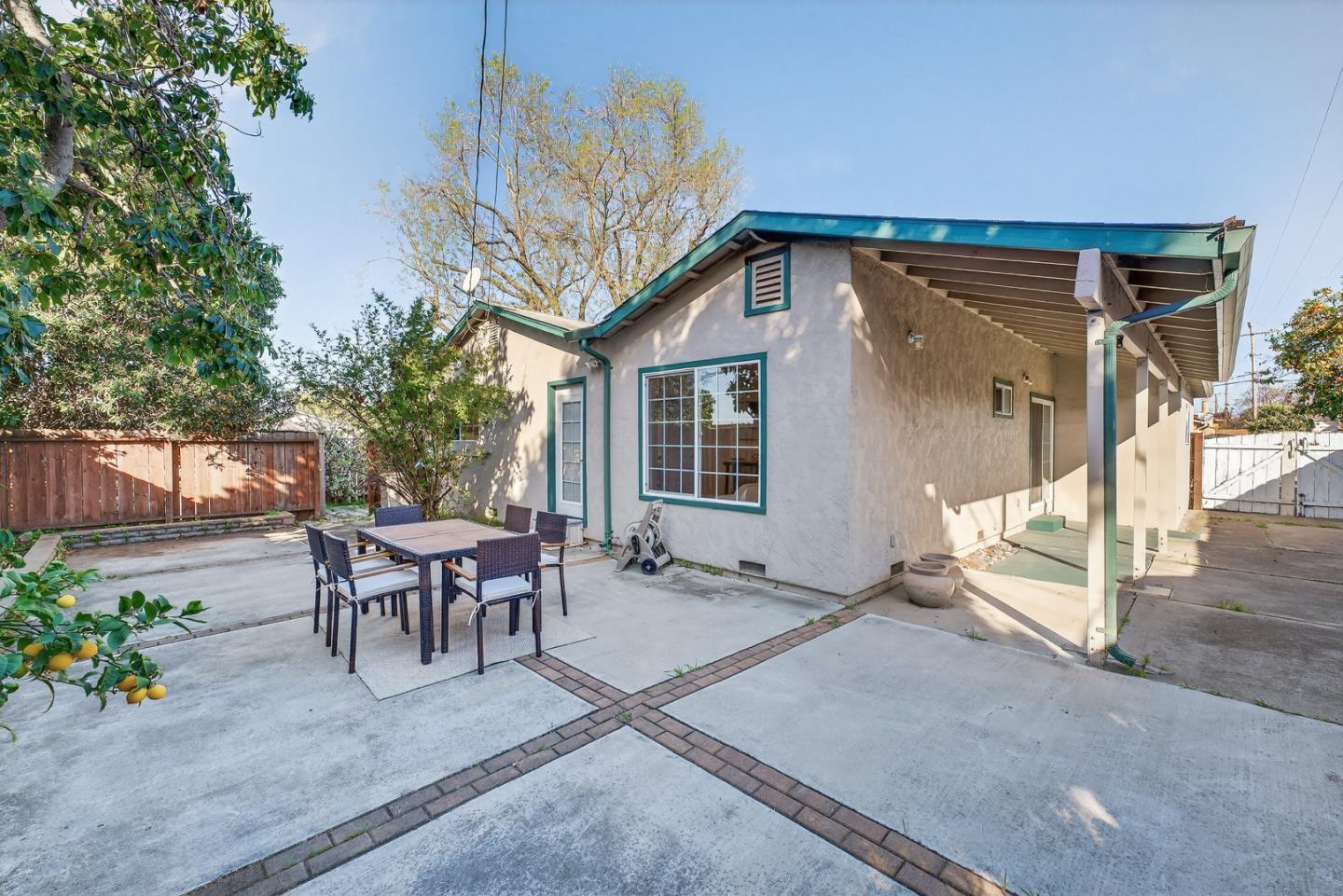 Detail Gallery Image 24 of 29 For 372 Gosser St, Milpitas,  CA 95035 - 3 Beds | 2 Baths