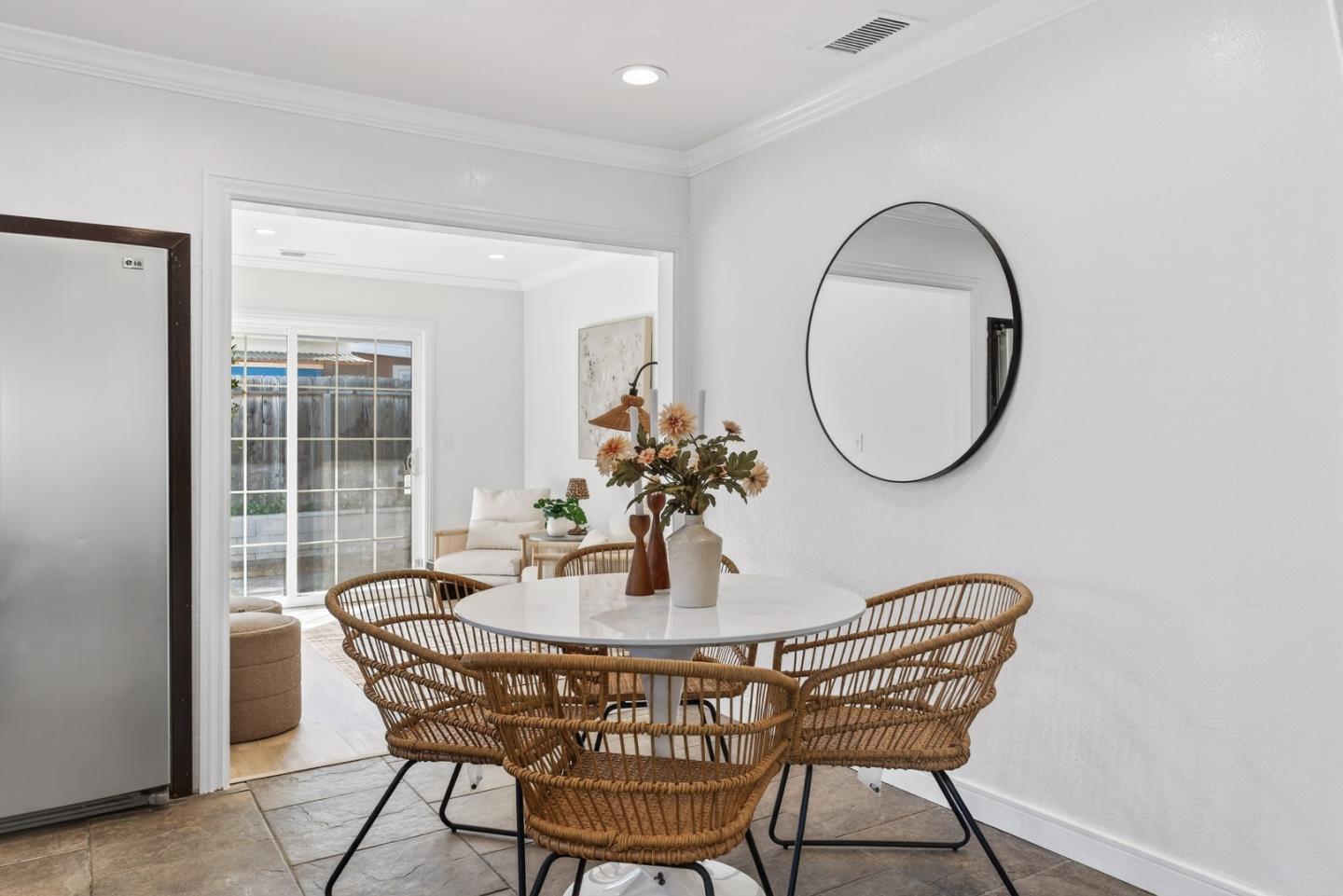 Detail Gallery Image 7 of 29 For 372 Gosser St, Milpitas,  CA 95035 - 3 Beds | 2 Baths